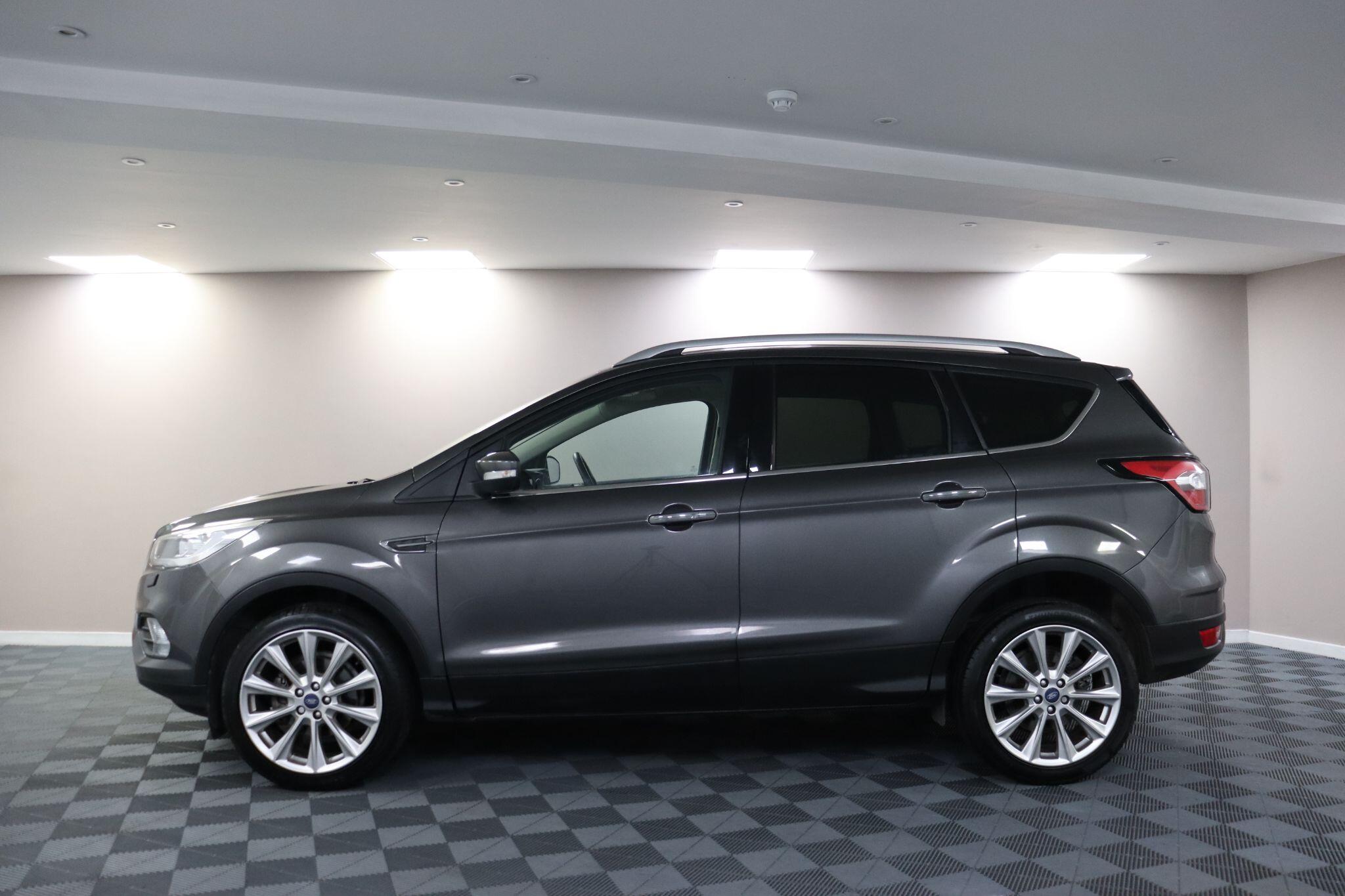 Ford Kuga view 18