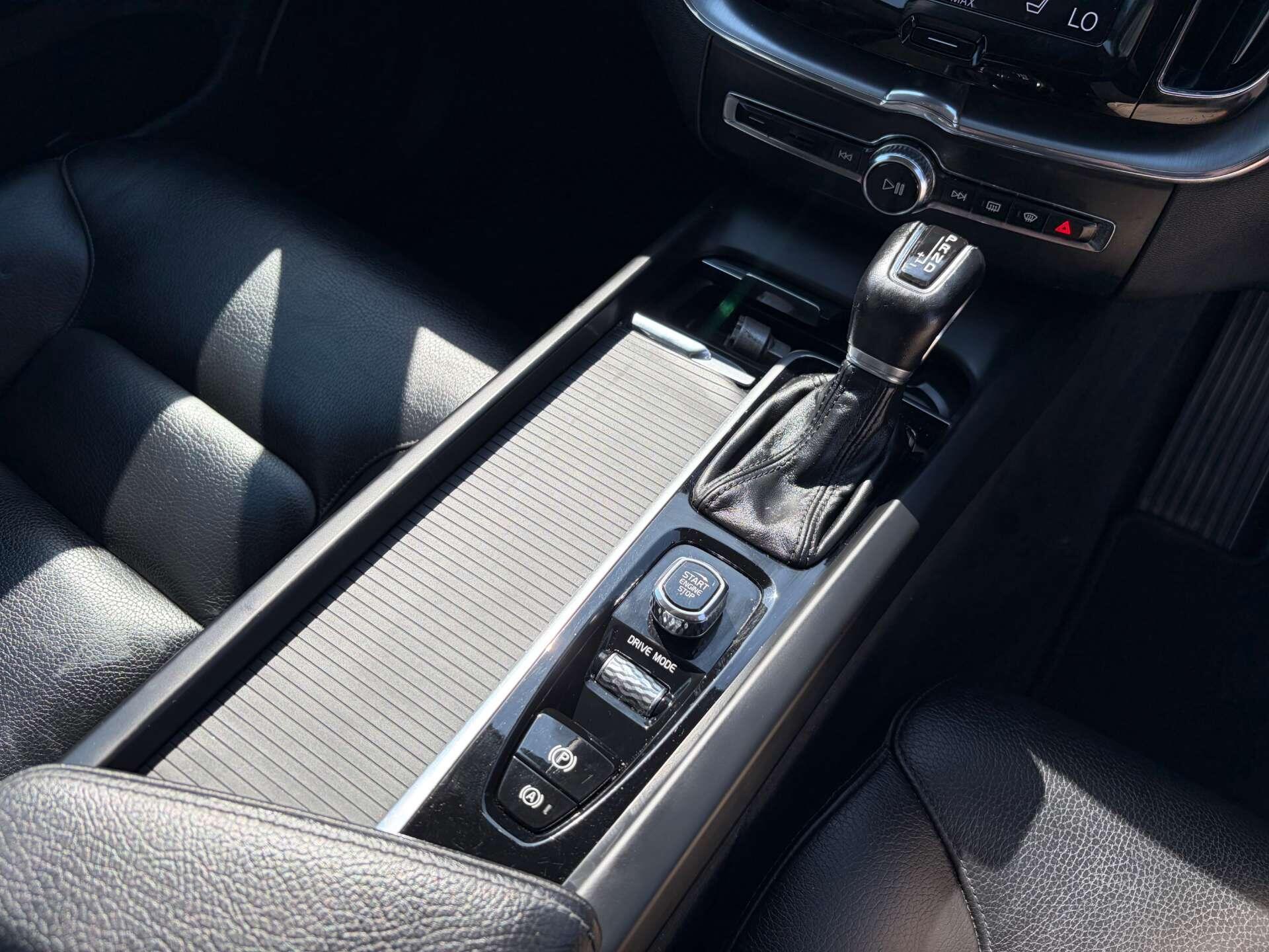 Volvo XC60 view 41