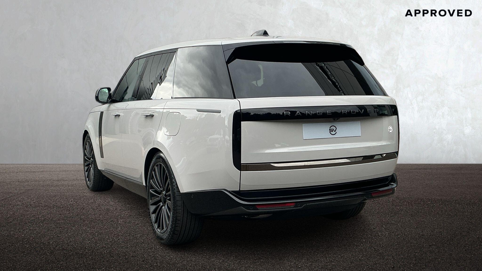 Land Rover Range Rover view 3