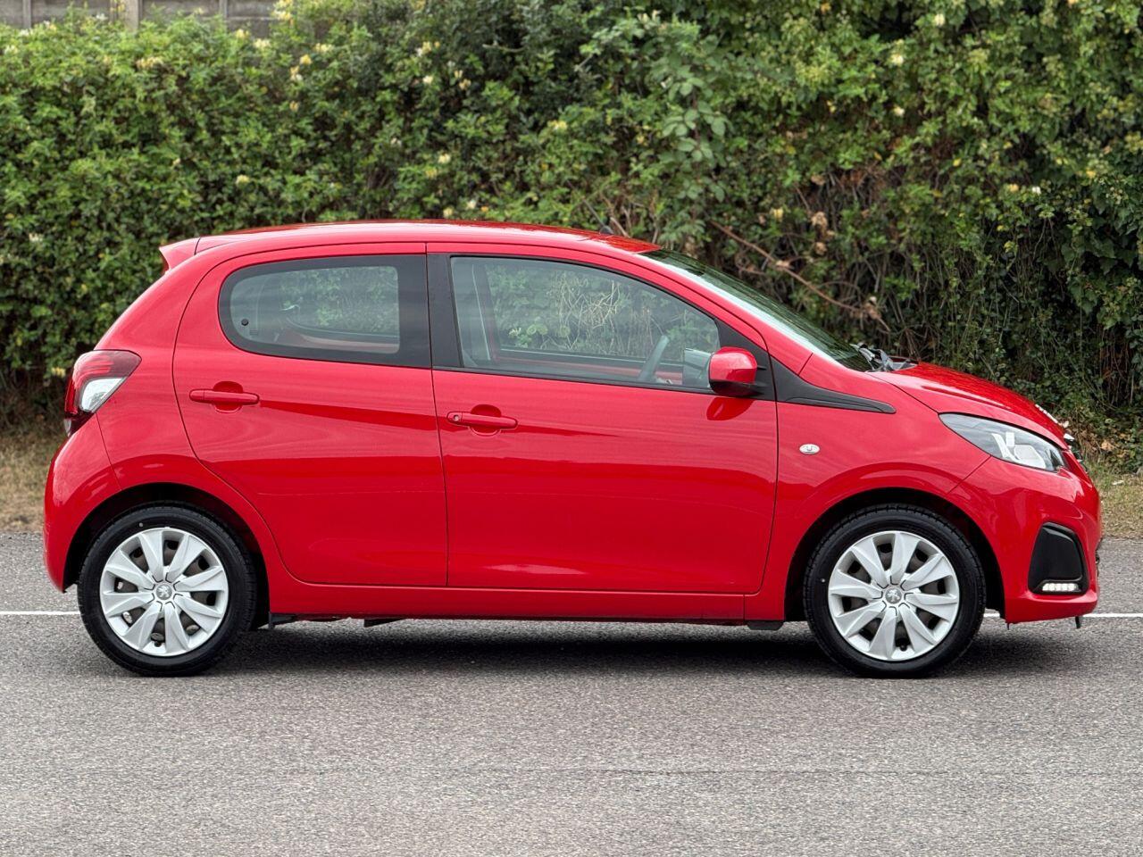Peugeot 108 view 3
