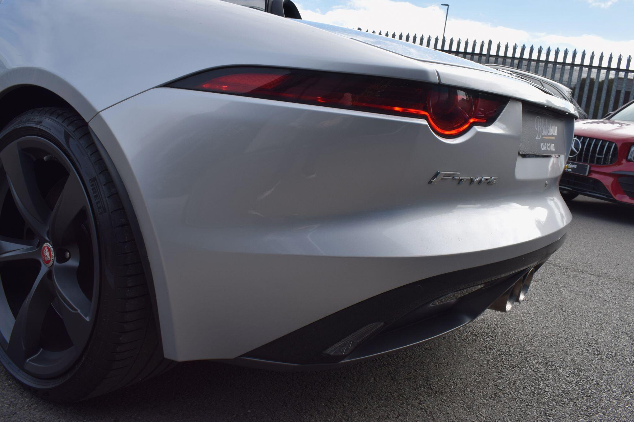 Jaguar F-Type view 41