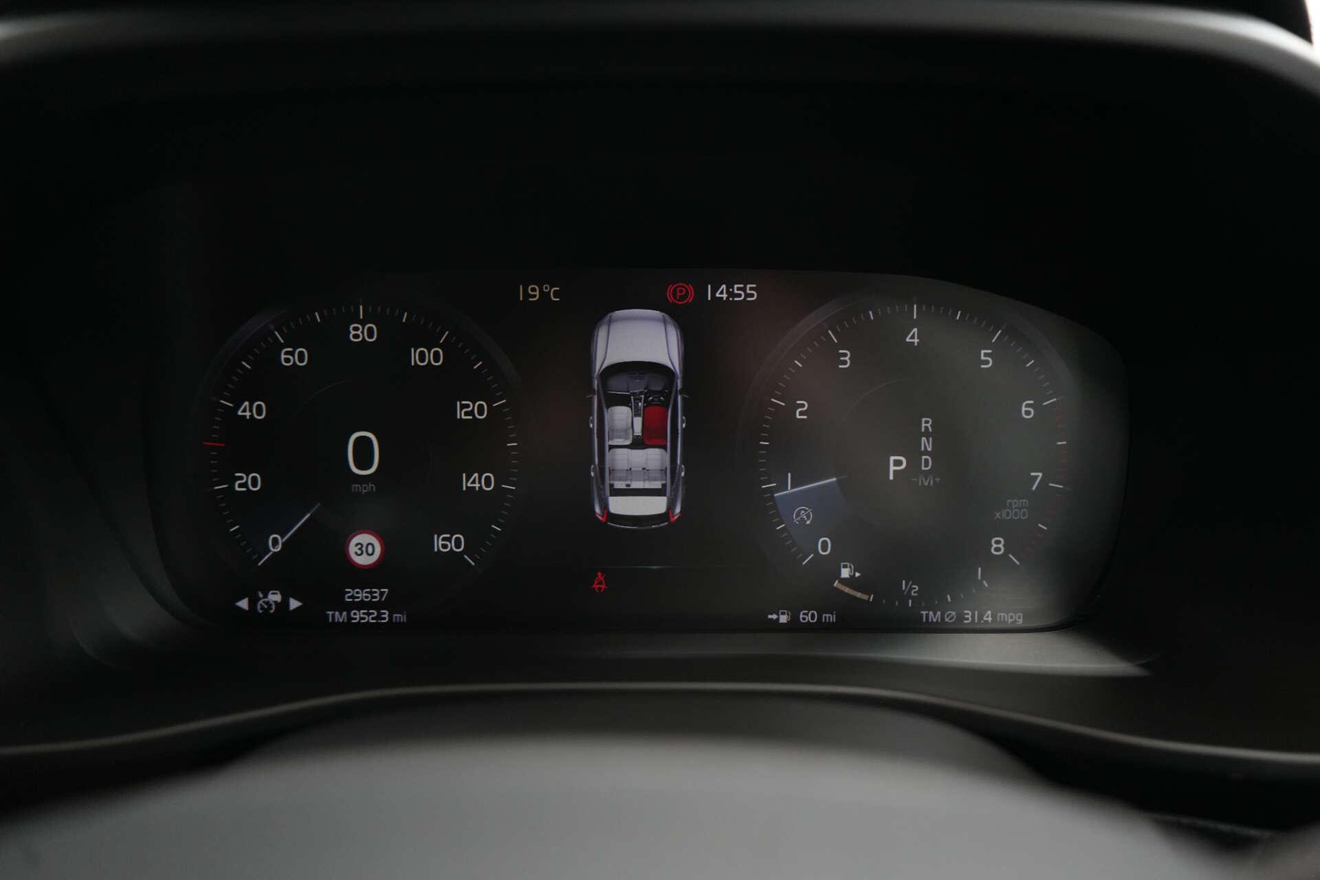 Volvo XC40 view 41