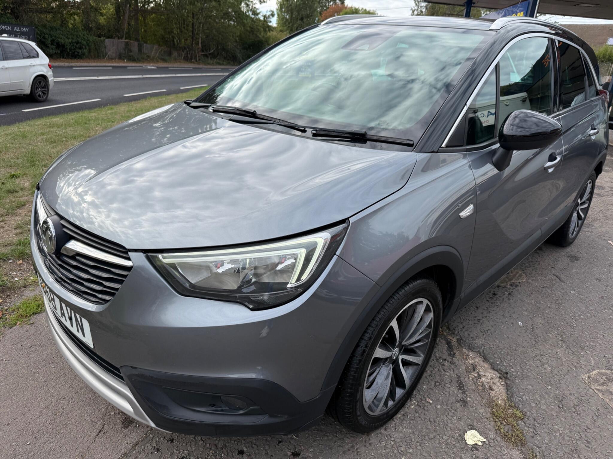Vauxhall Crossland X view 6