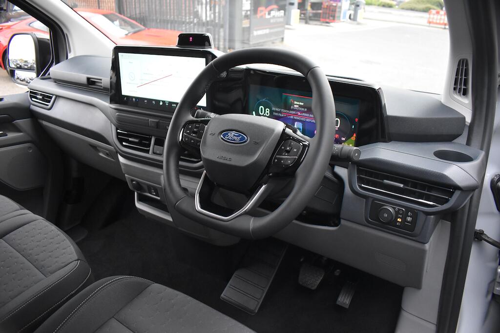 Ford Transit Custom view 10