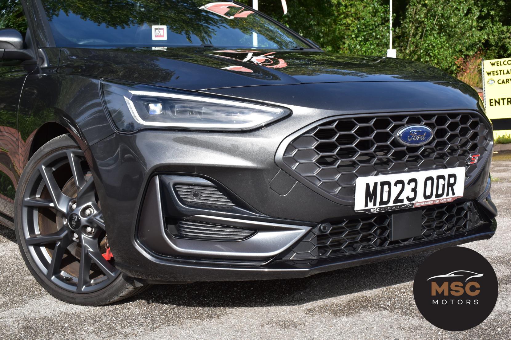 Ford Focus view 25
