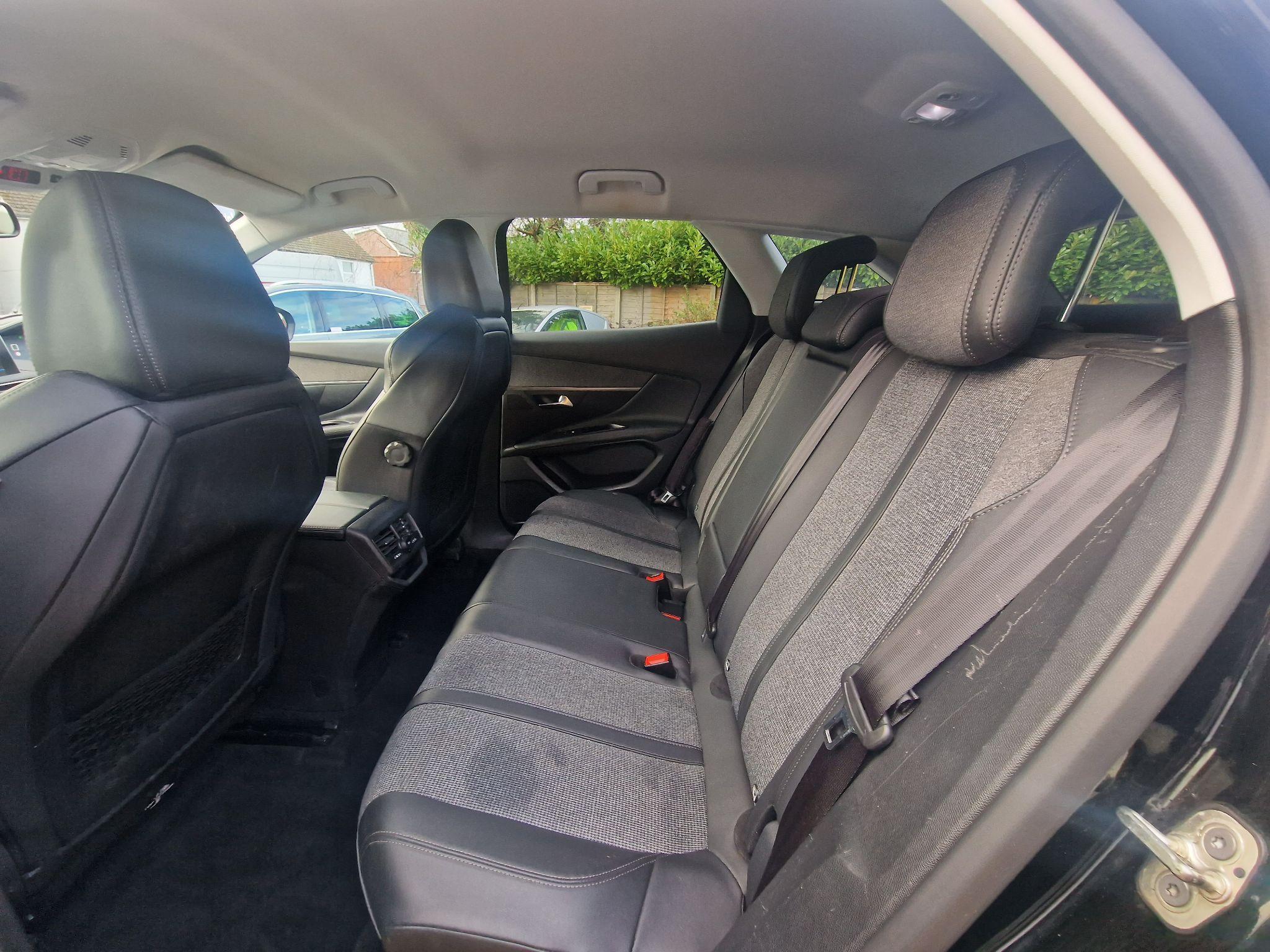 2019 Peugeot 3008 1.2 PureTech Allure Euro 6 (s/s) 5dr • 96,000 miles image 20