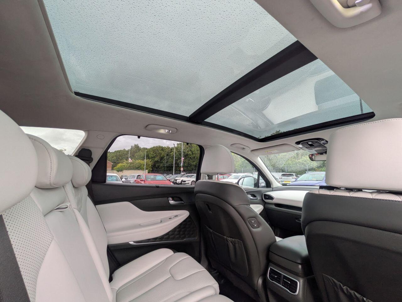 Hyundai Santa Fe view 12