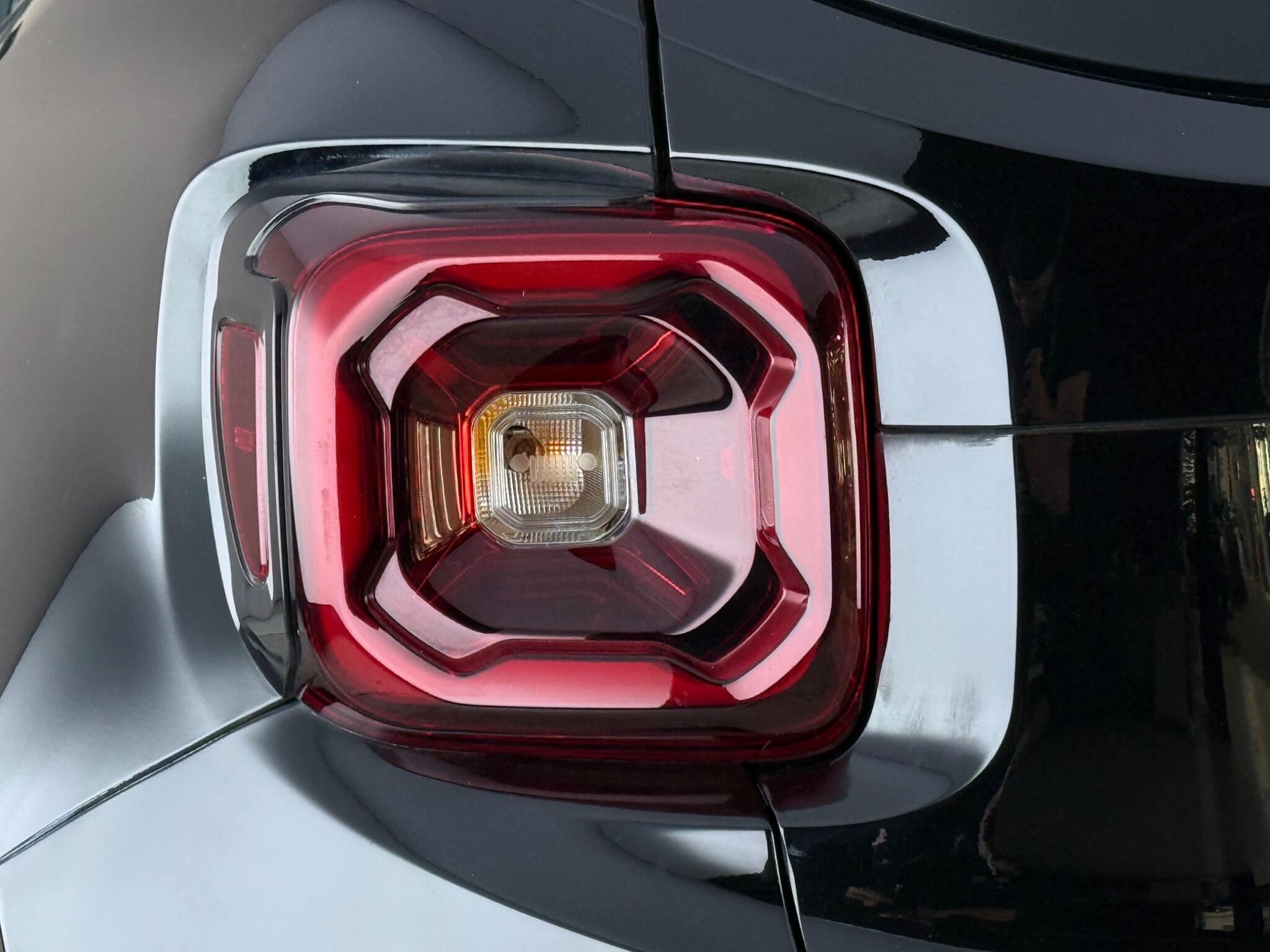 Jeep Renegade view 6