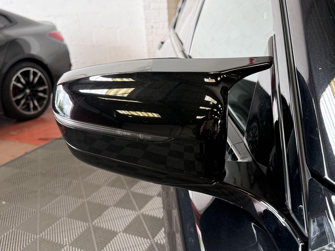BMW 7 Series view 24