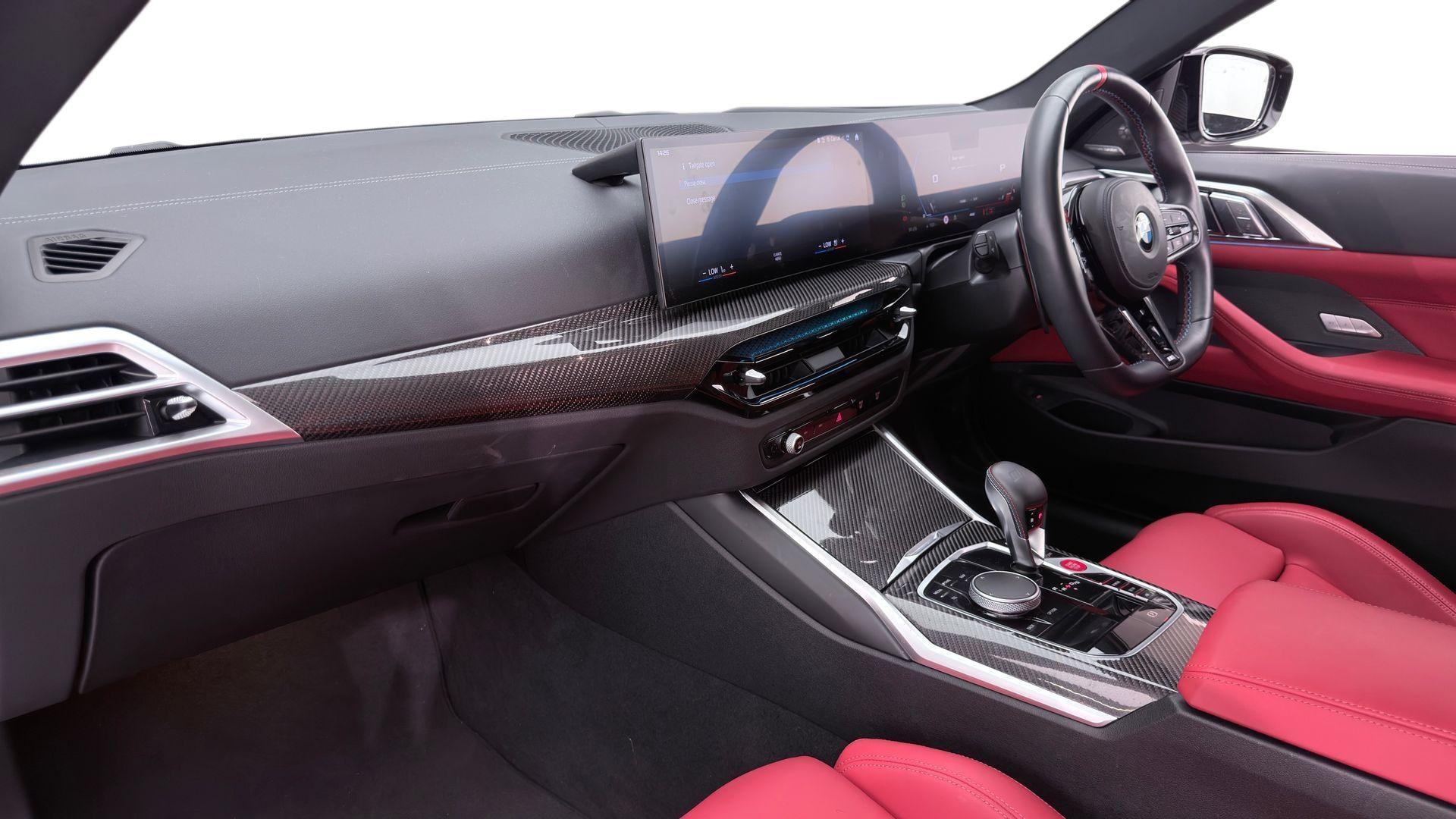 BMW M4 view 7