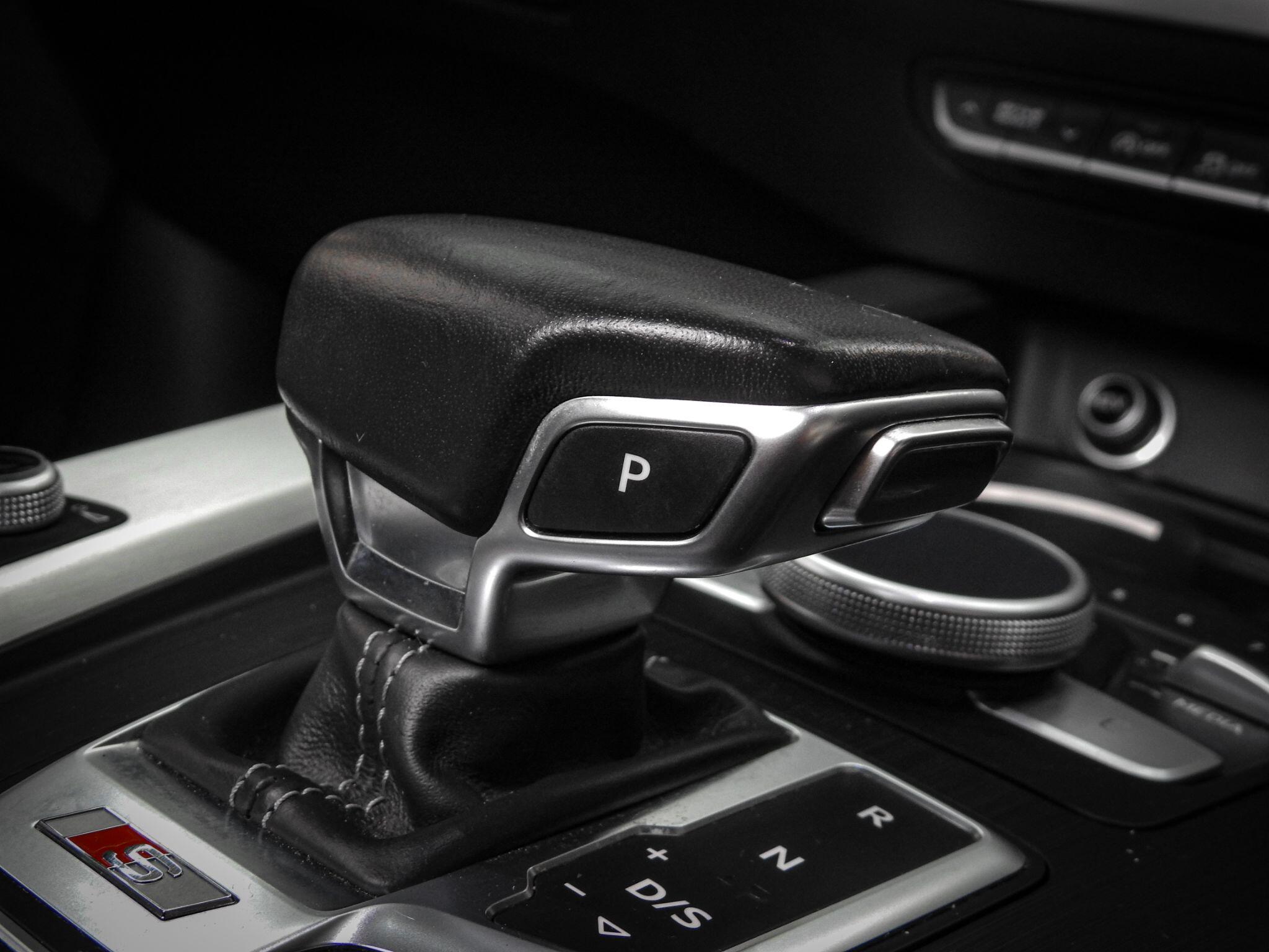 Audi S5 view 33