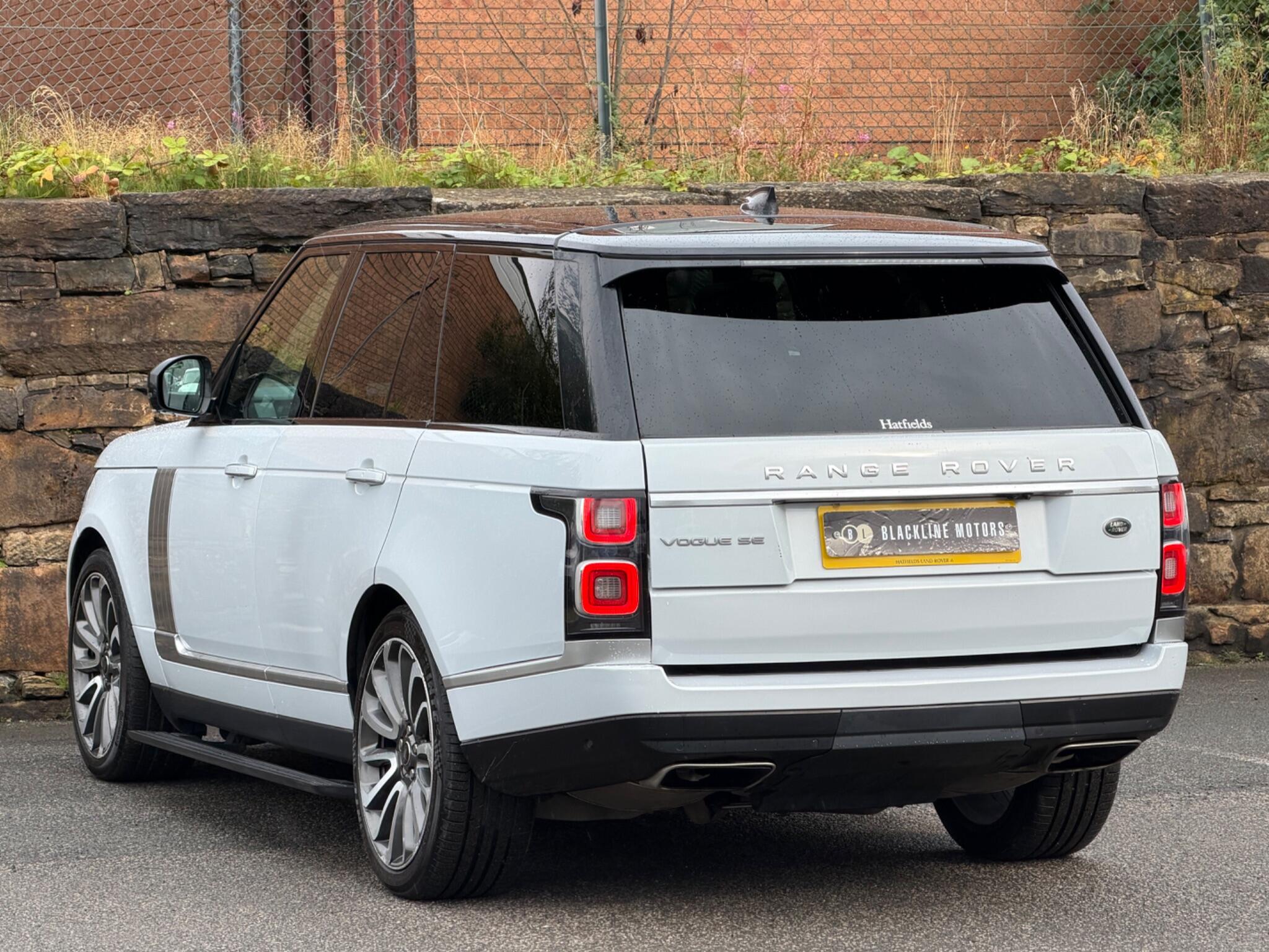 Land Rover Range Rover view 5