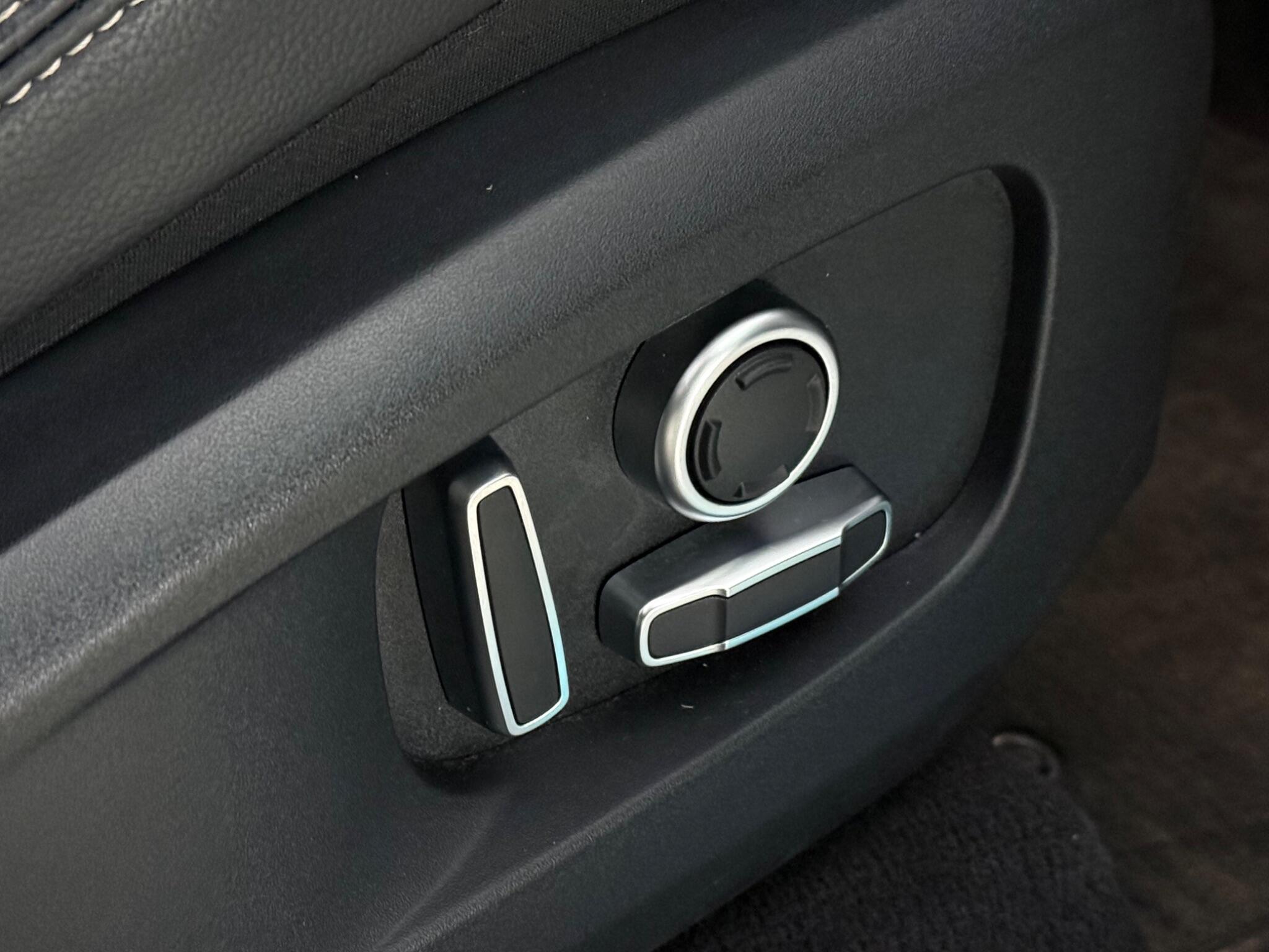 Jaguar F-Pace view 20