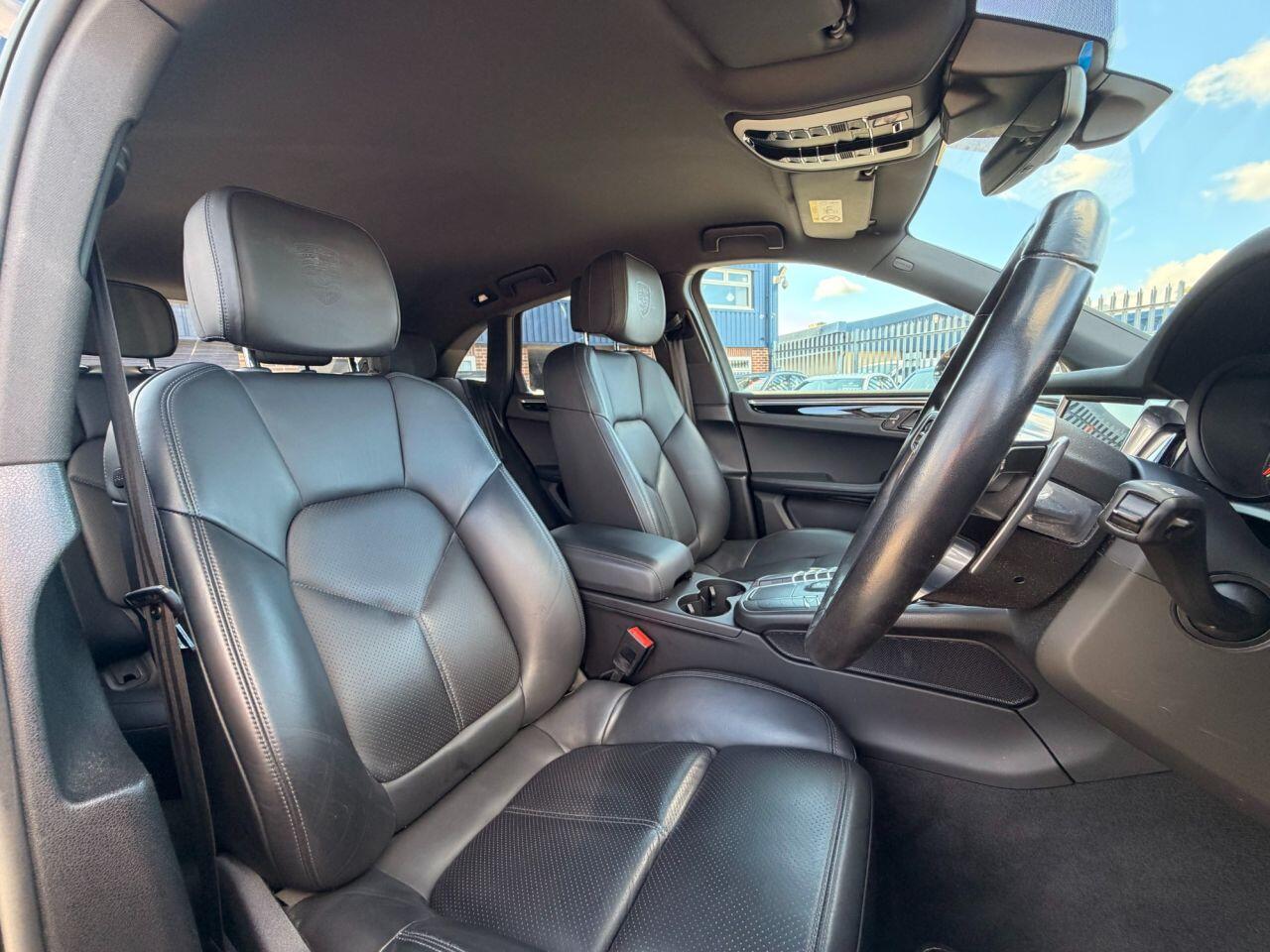 Porsche Macan view 2