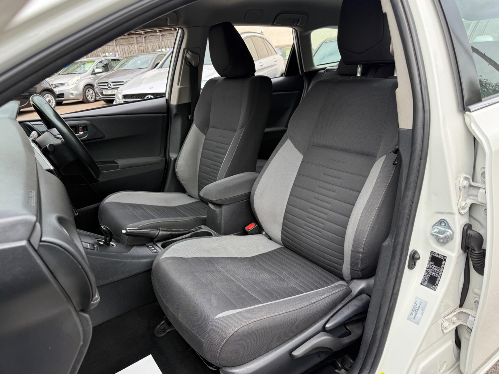 Toyota Auris - Image 44