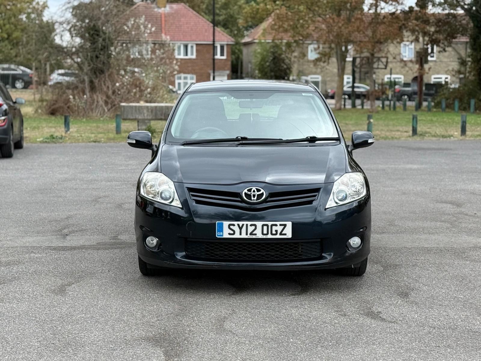 Toyota Auris view 10