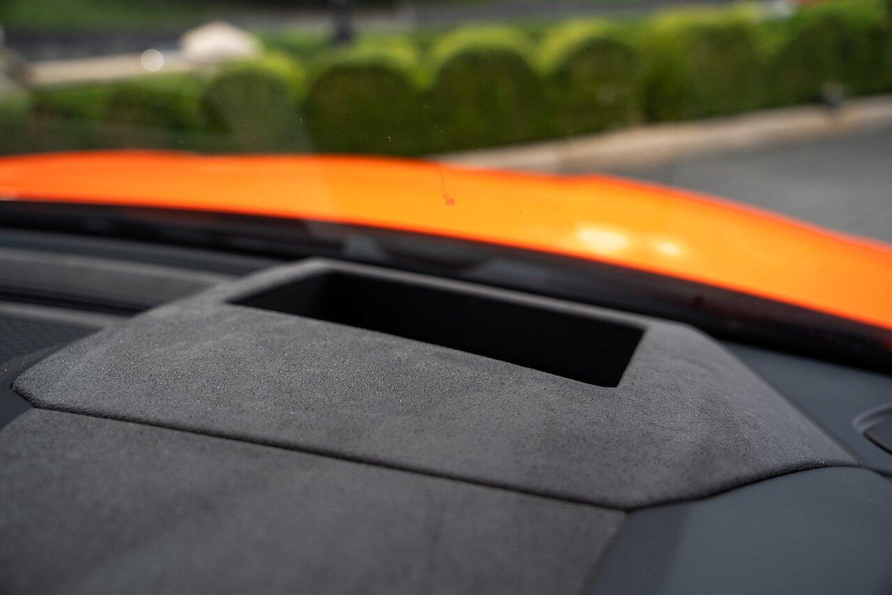 Lamborghini Urus view 61