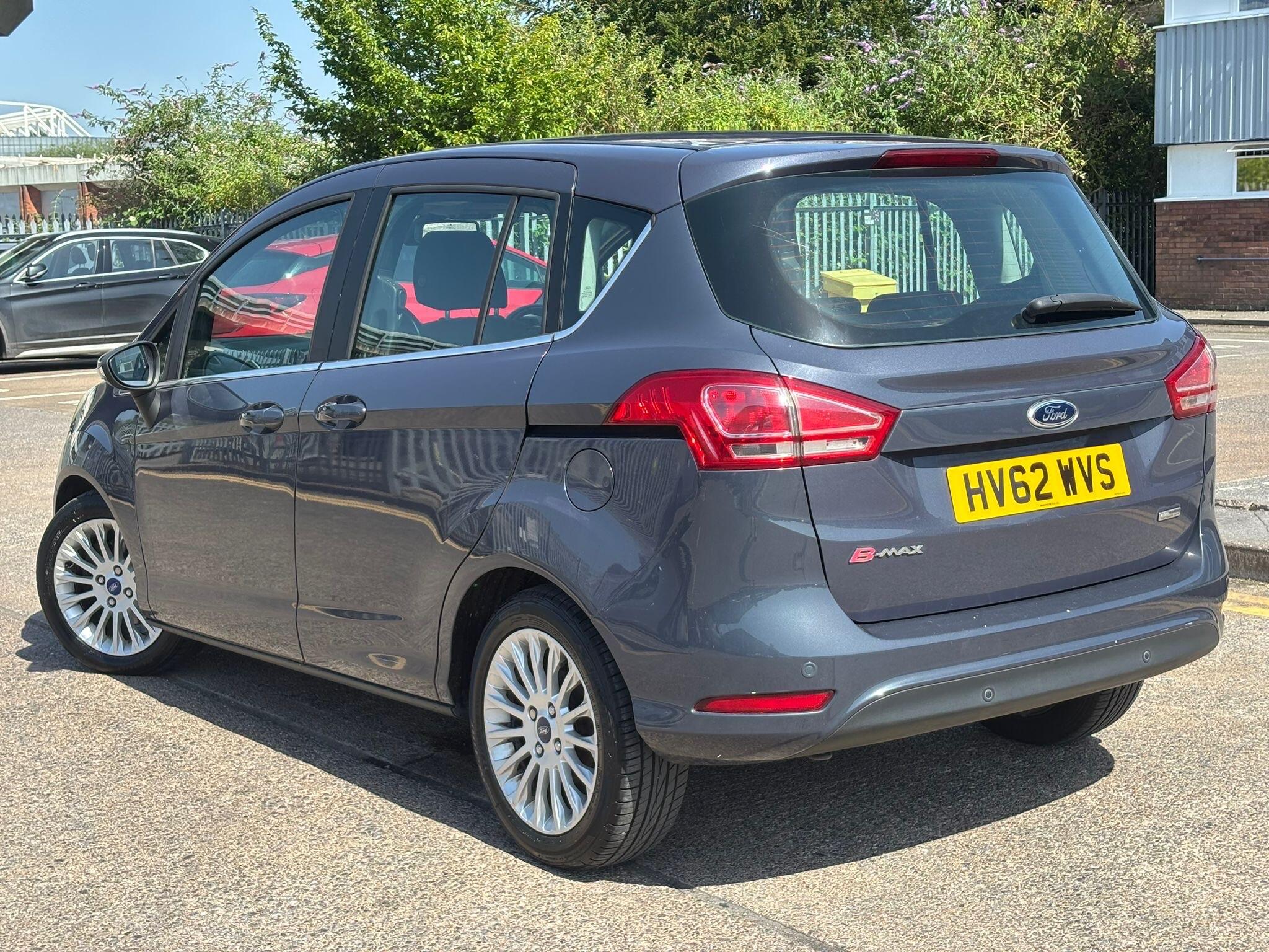 Ford B-Max view 4