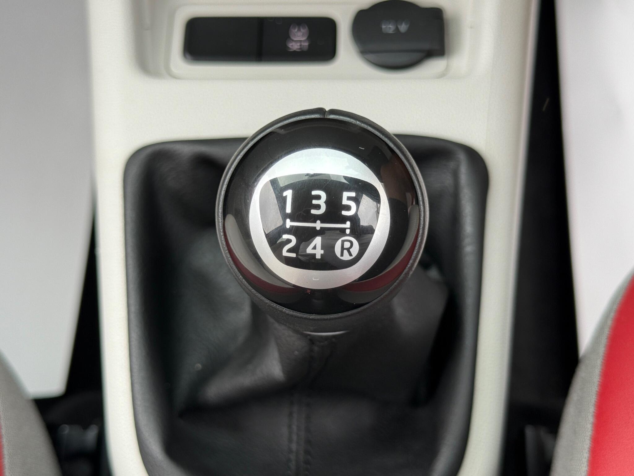 Volkswagen up! - Image 56