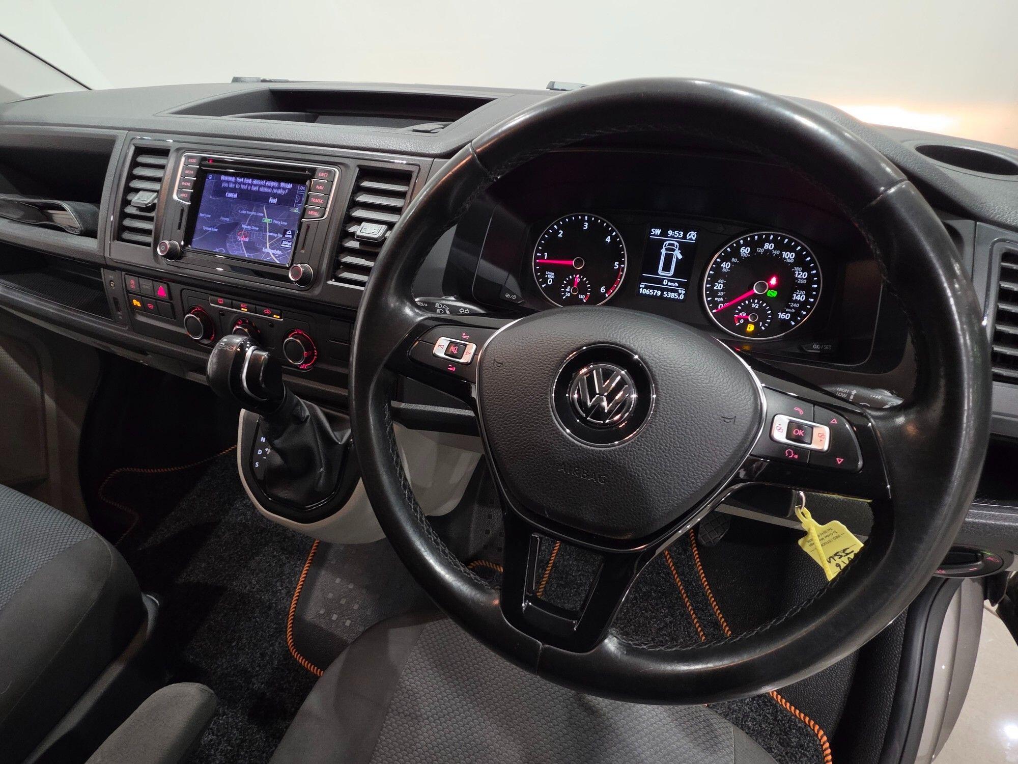 Volkswagen Transporter view 104