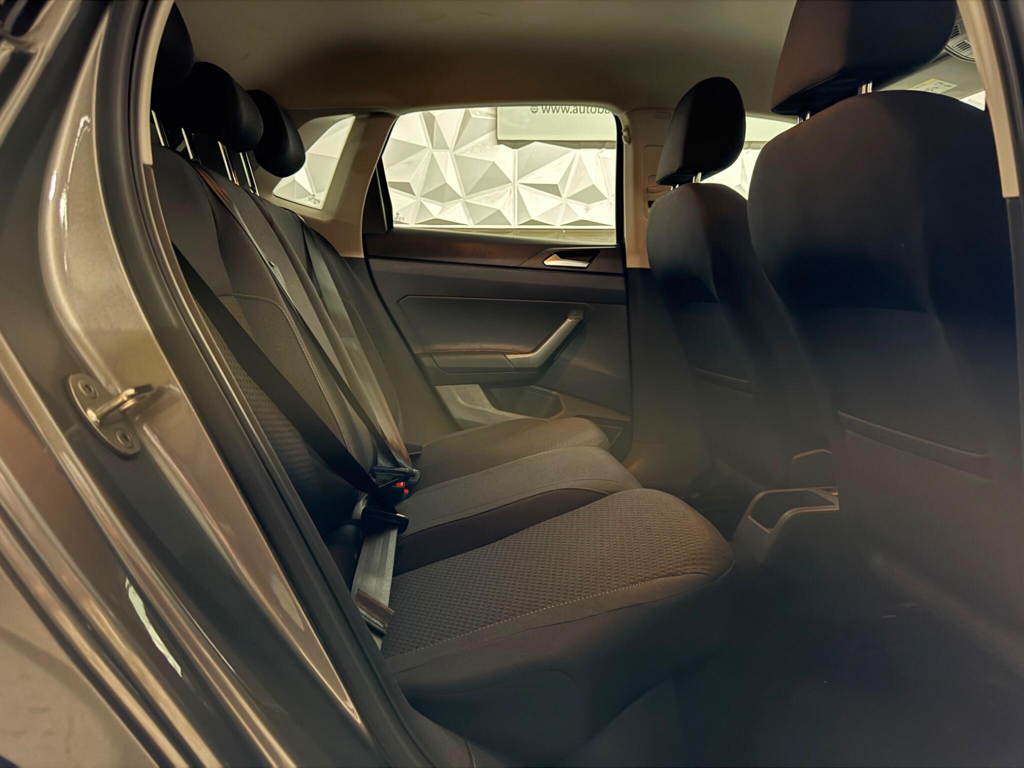 Volkswagen Polo view 16