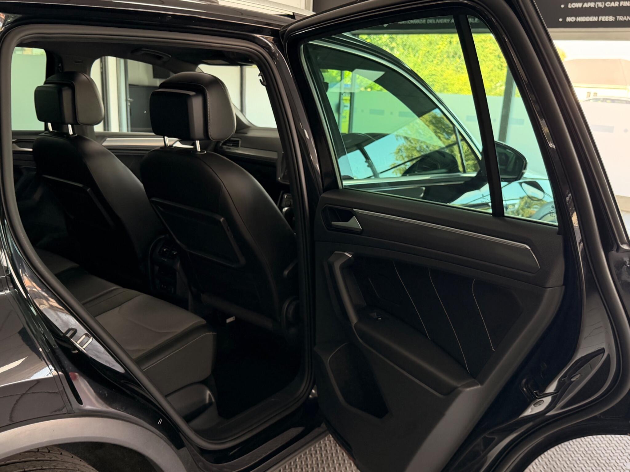 Volkswagen Tiguan view 27