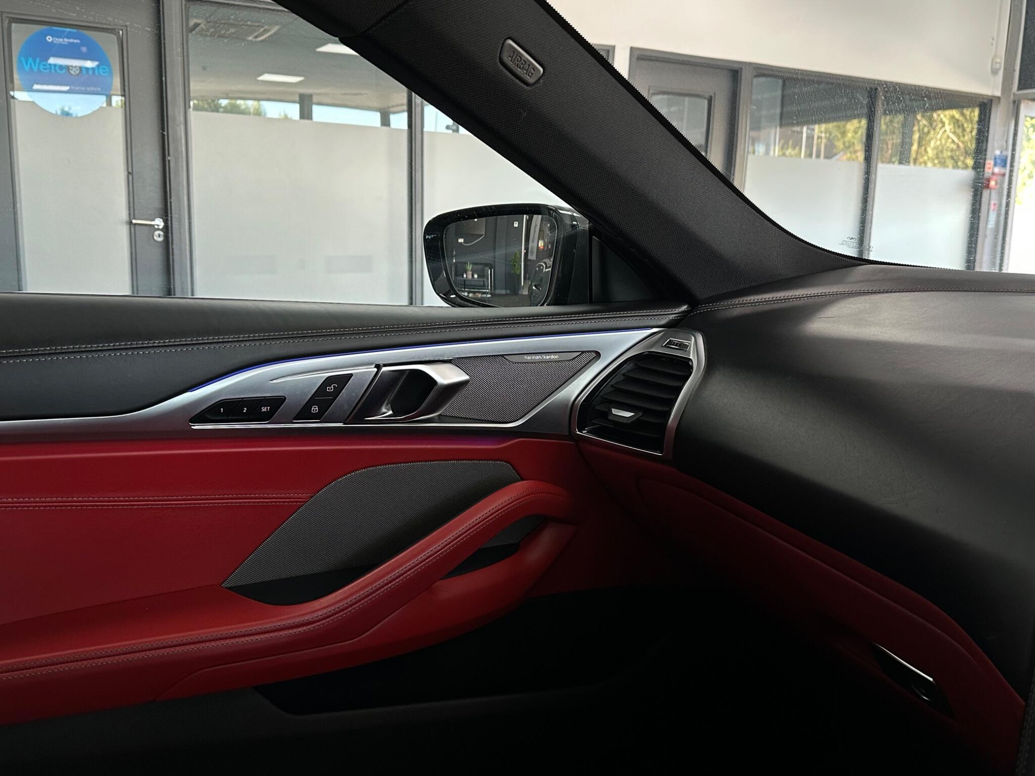 BMW 8 Series view 33