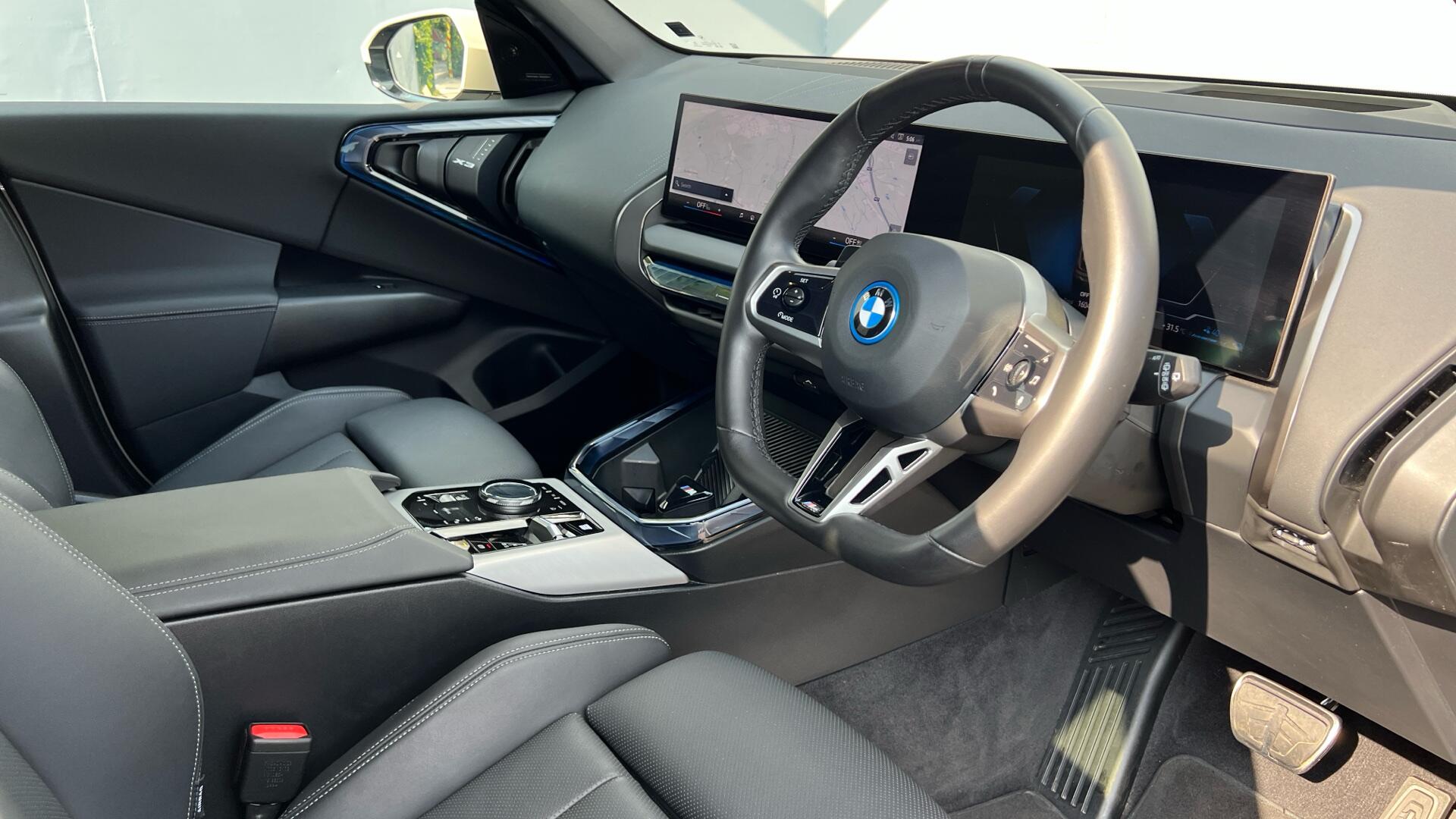 BMW X3 view 6