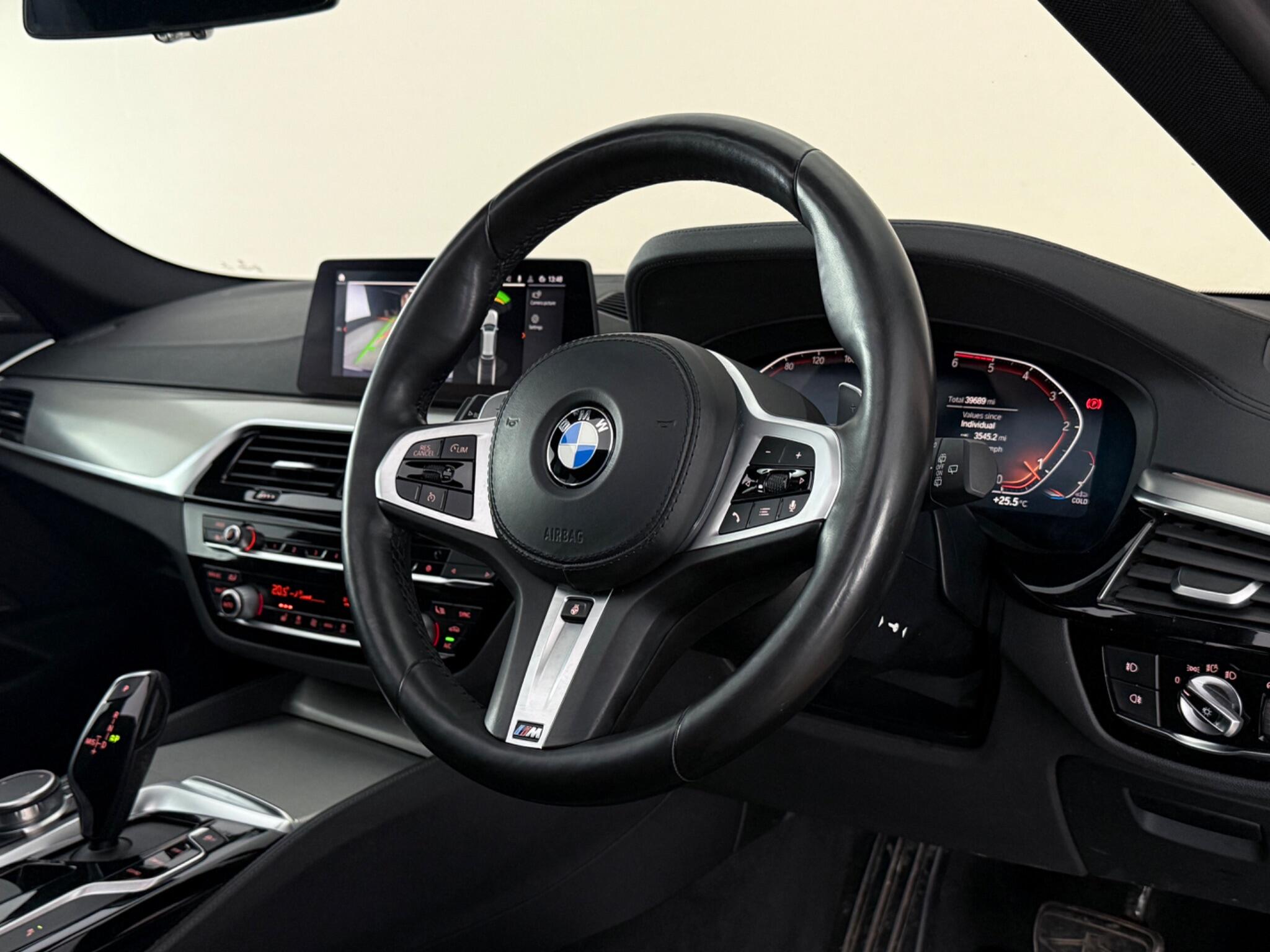 BMW 5 Series view 3