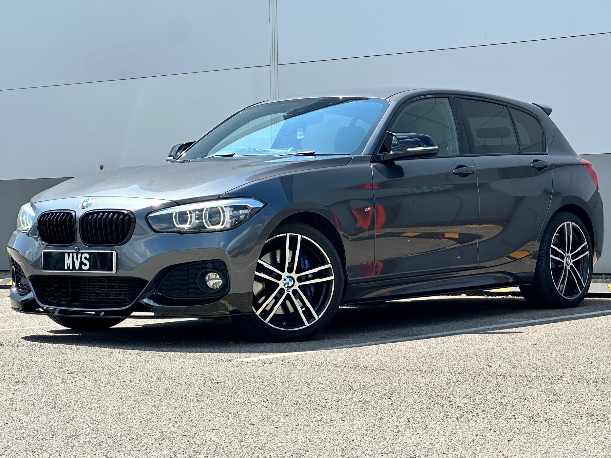 BMW 1 Series view 8