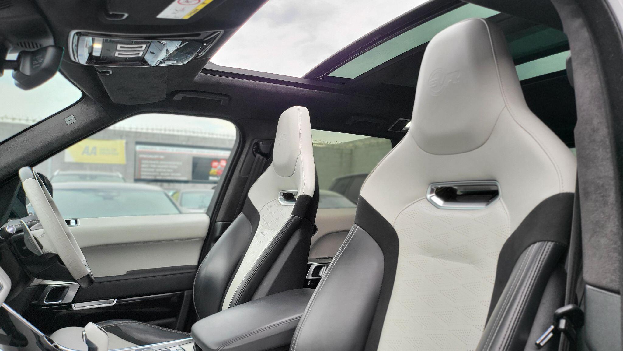 Land Rover Range Rover Sport view 4