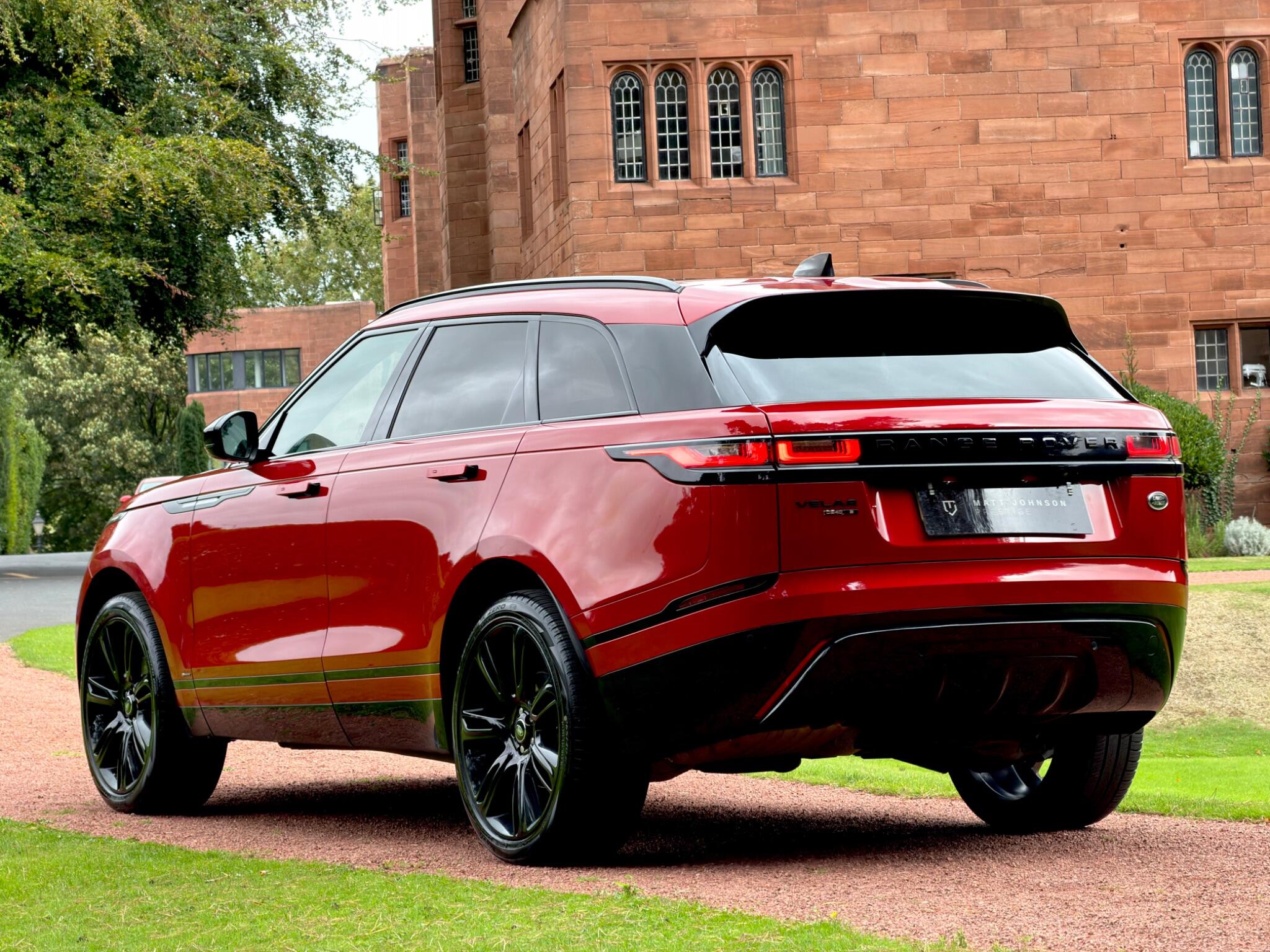 Land Rover Range Rover Velar view 3