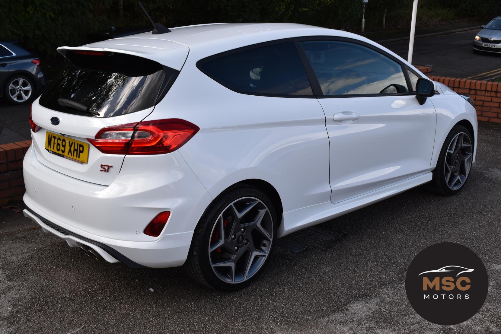 Ford Fiesta view 17