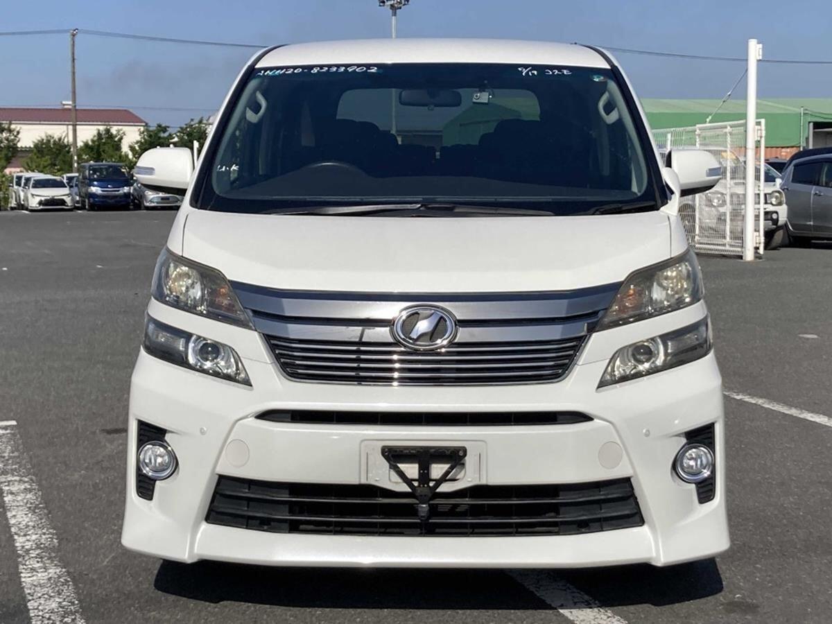 Toyota Vellfire view 9