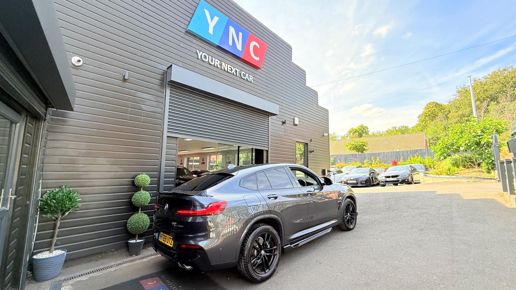 BMW X4 view 16