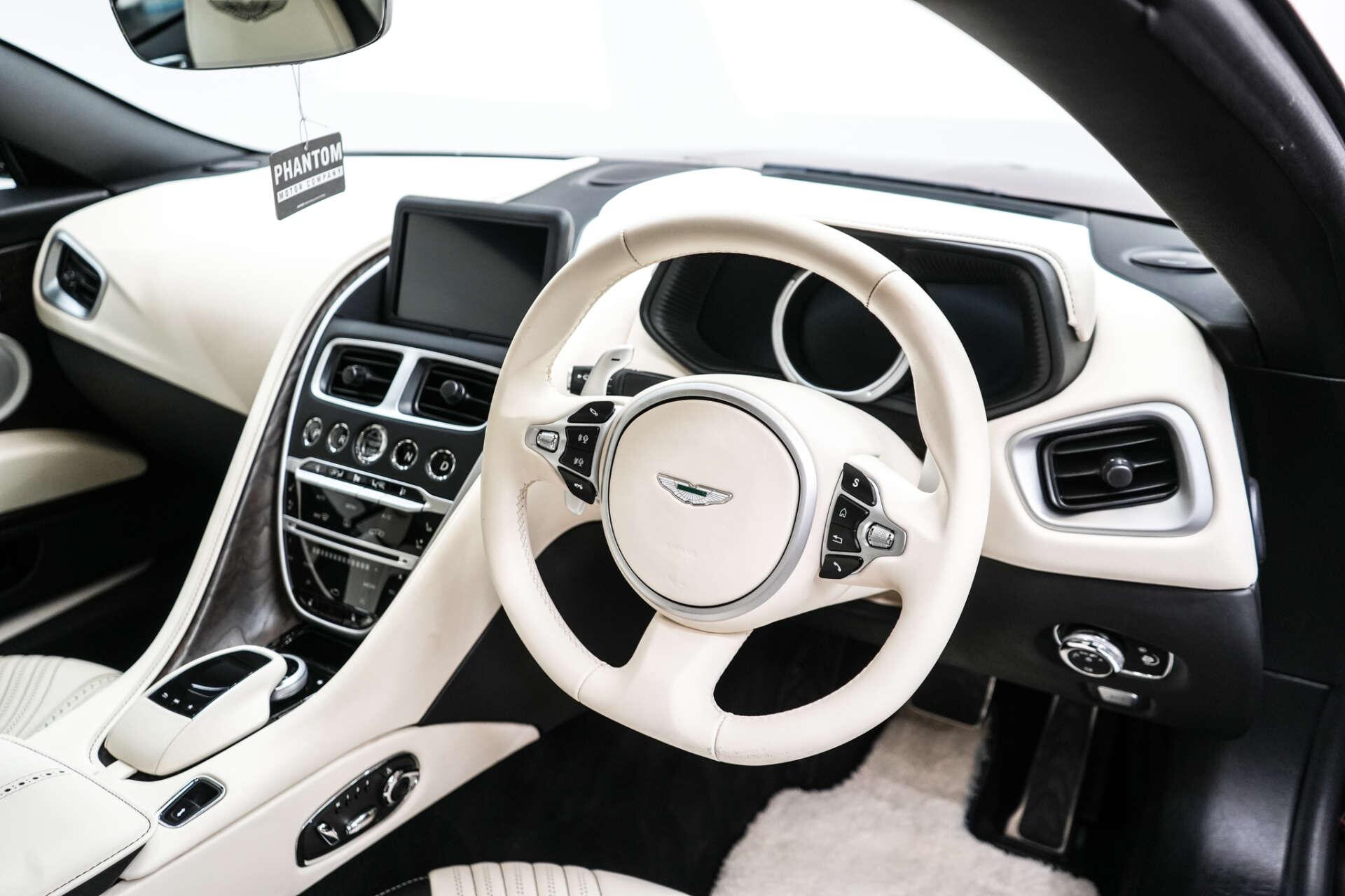 Aston Martin DB11 view 11
