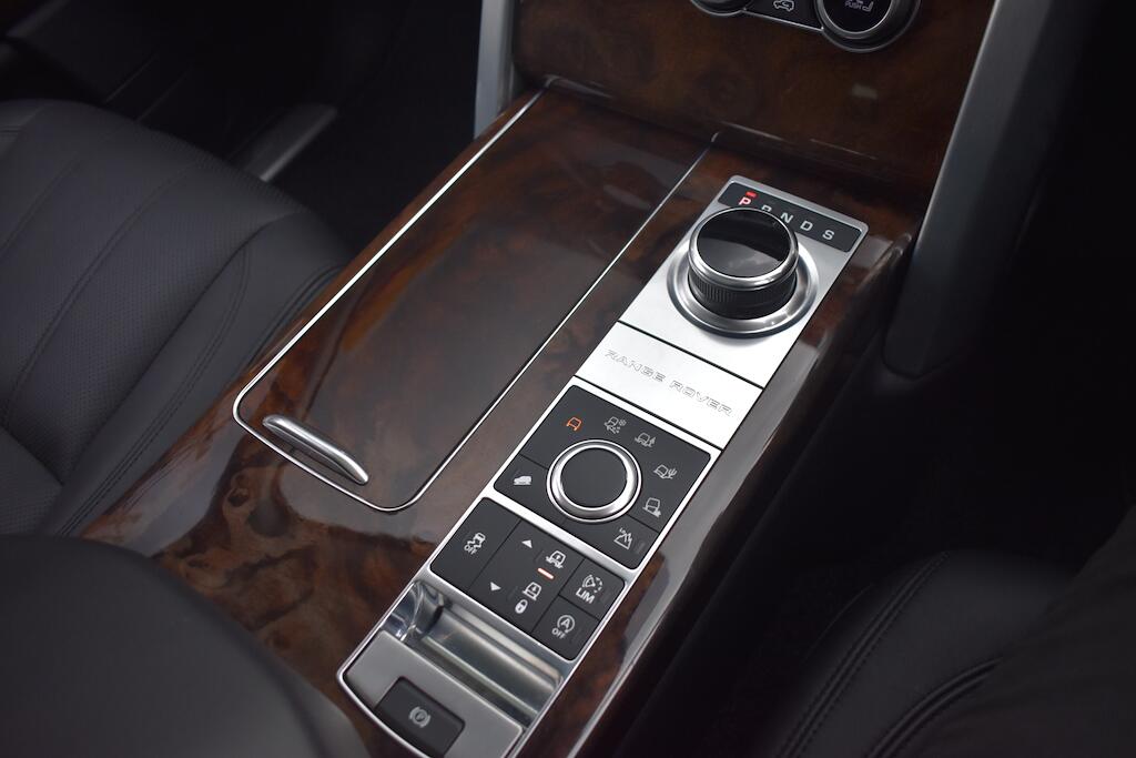 Land Rover Range Rover view 85