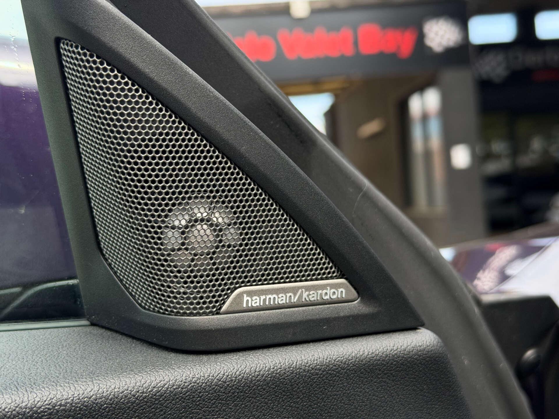 BMW 2 Series view 32
