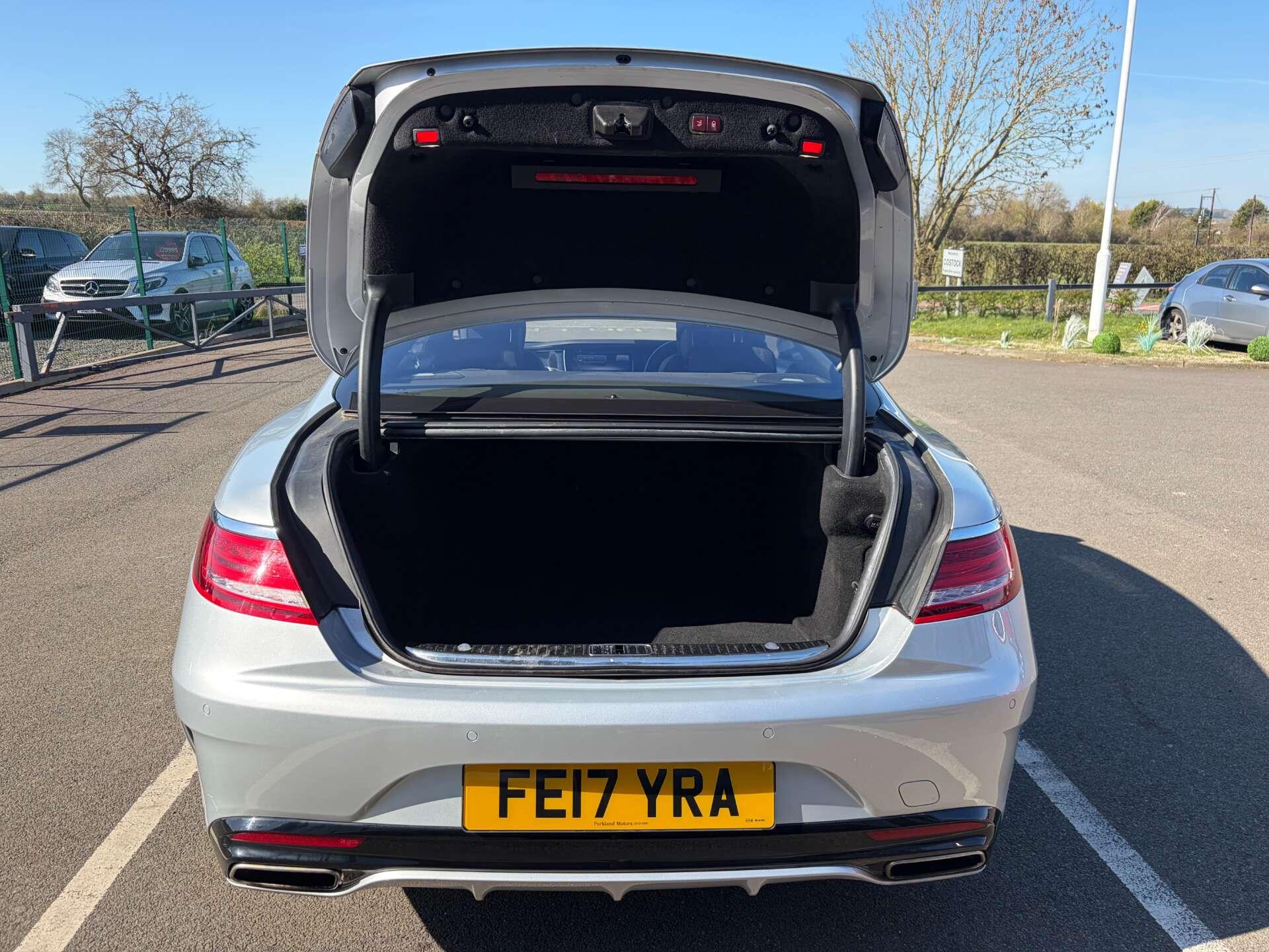 Mercedes-Benz S Class view 22