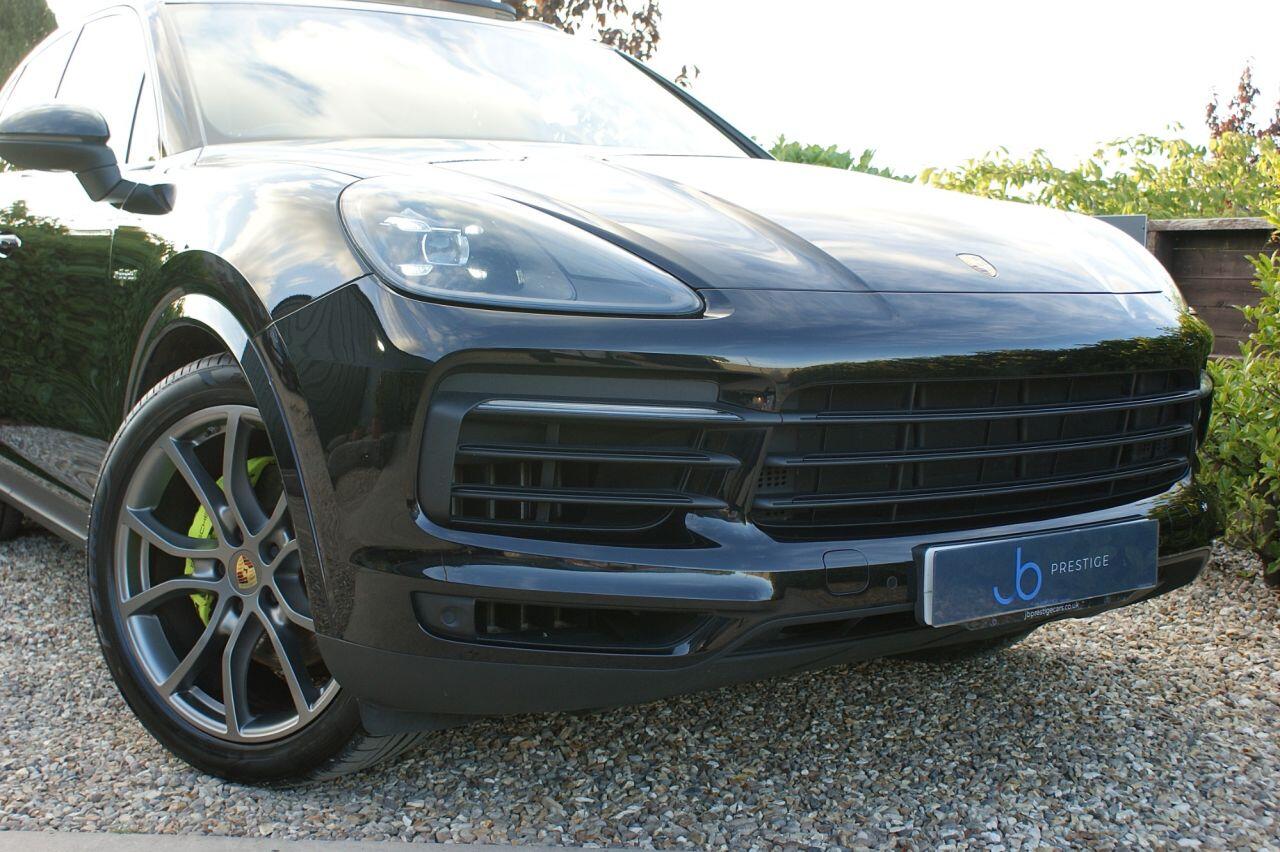Porsche Cayenne view 6