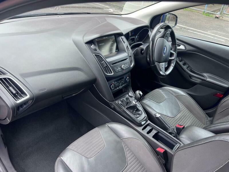 2014 Ford Focus image 14