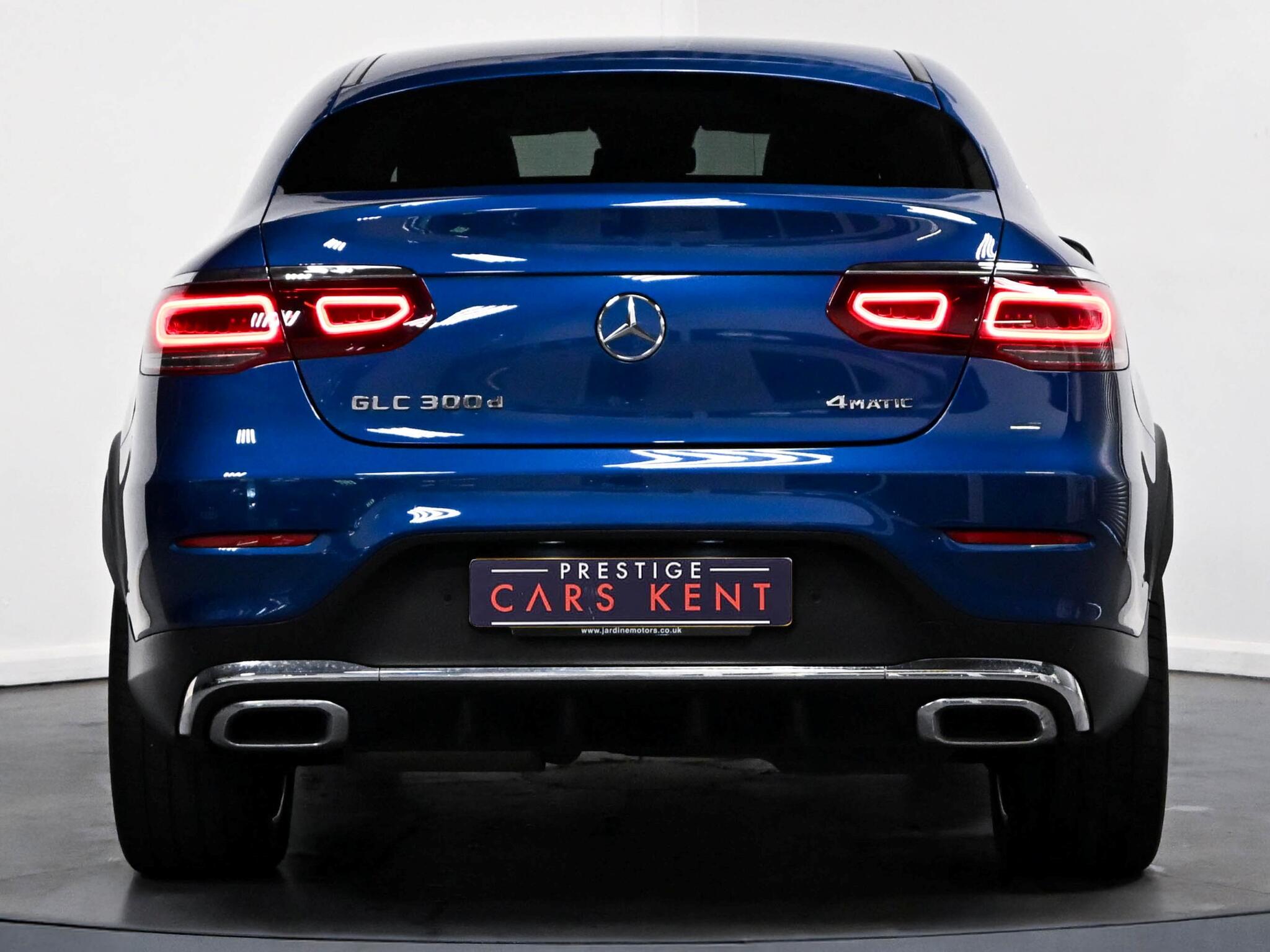 Mercedes-Benz GLC view 9