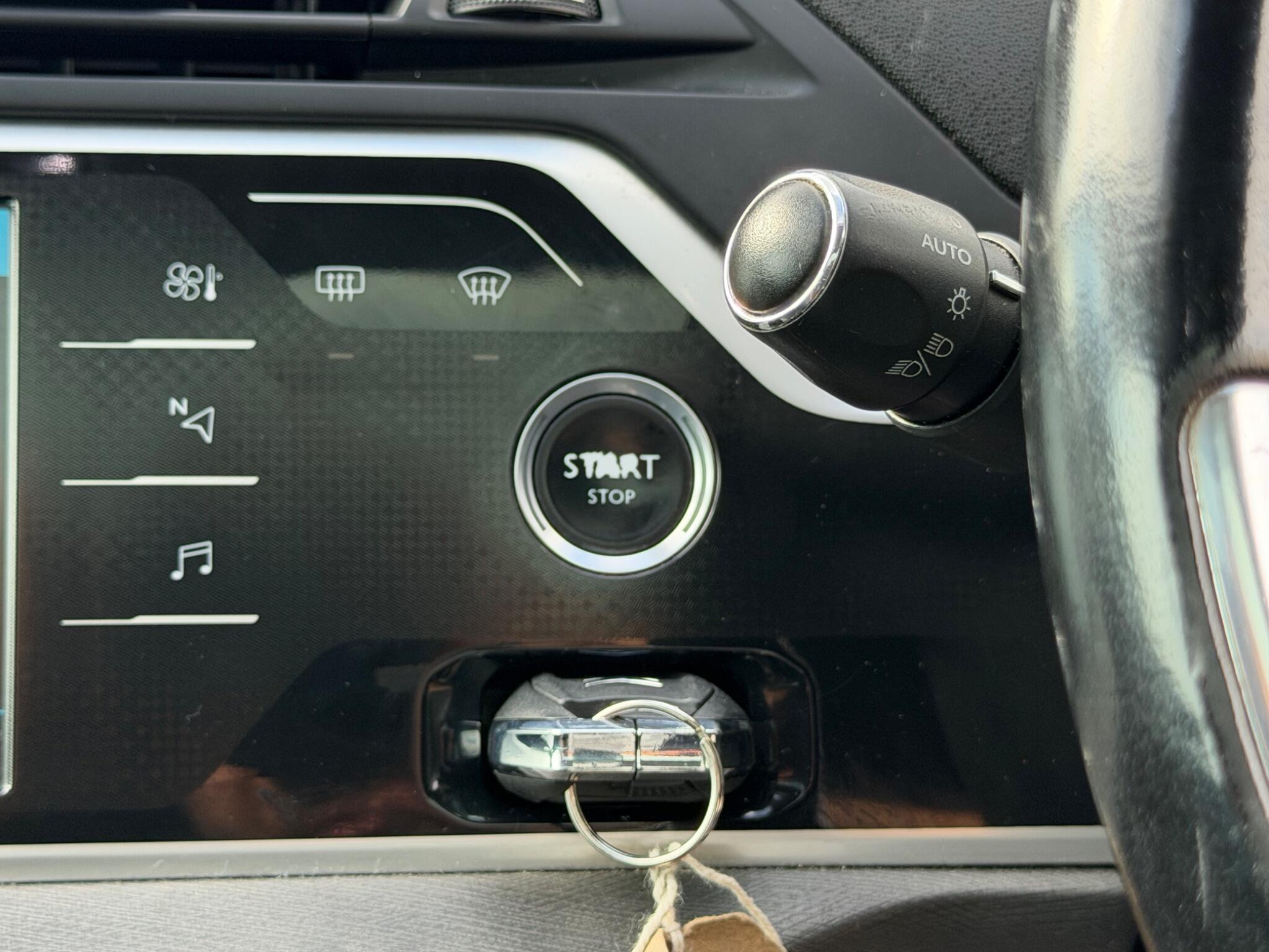 Citroen Grand C4 Picasso view 27