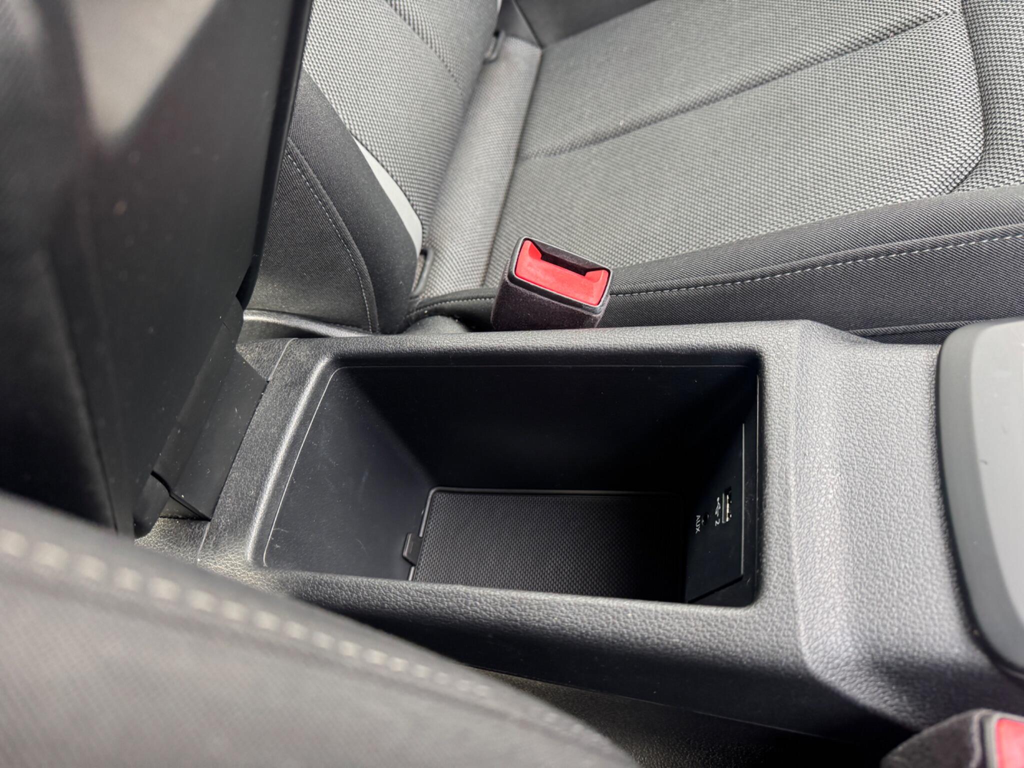 Audi Q2 view 85
