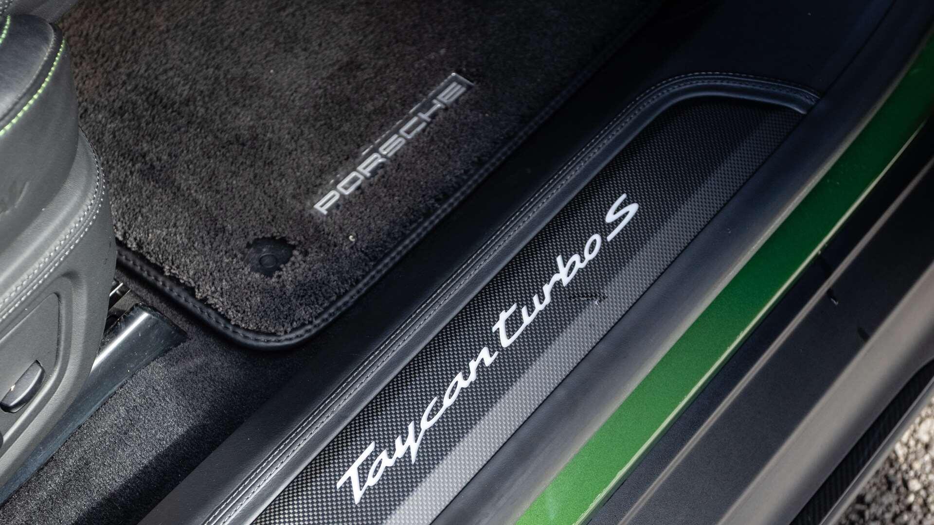 Porsche Taycan view 31