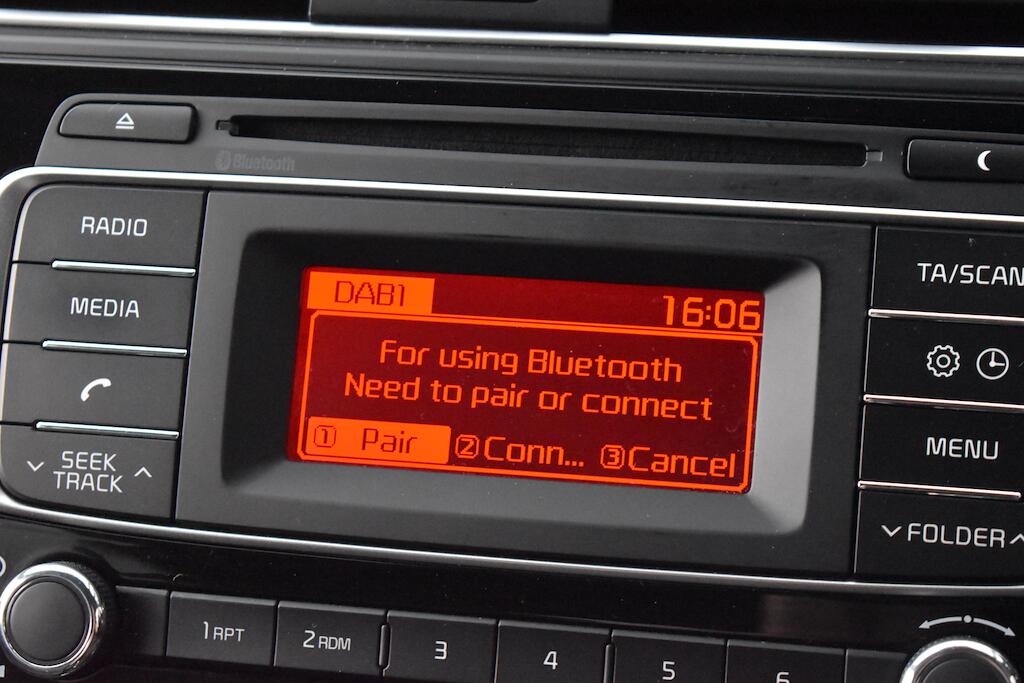 Kia Rio view 58