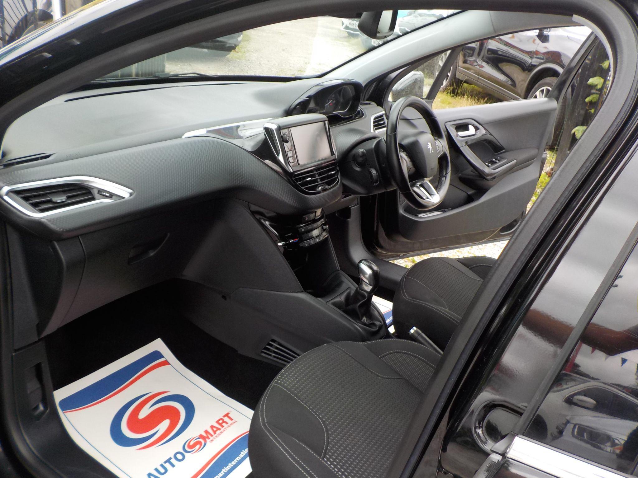 Peugeot 208 1.2 PureTech Tech Edition Euro 6 (s/s) 5dr
