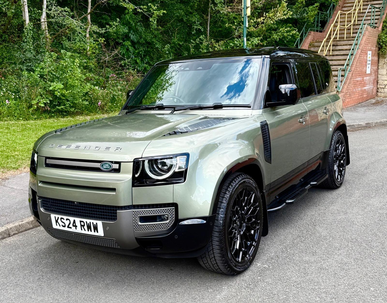 Land Rover Defender view 71