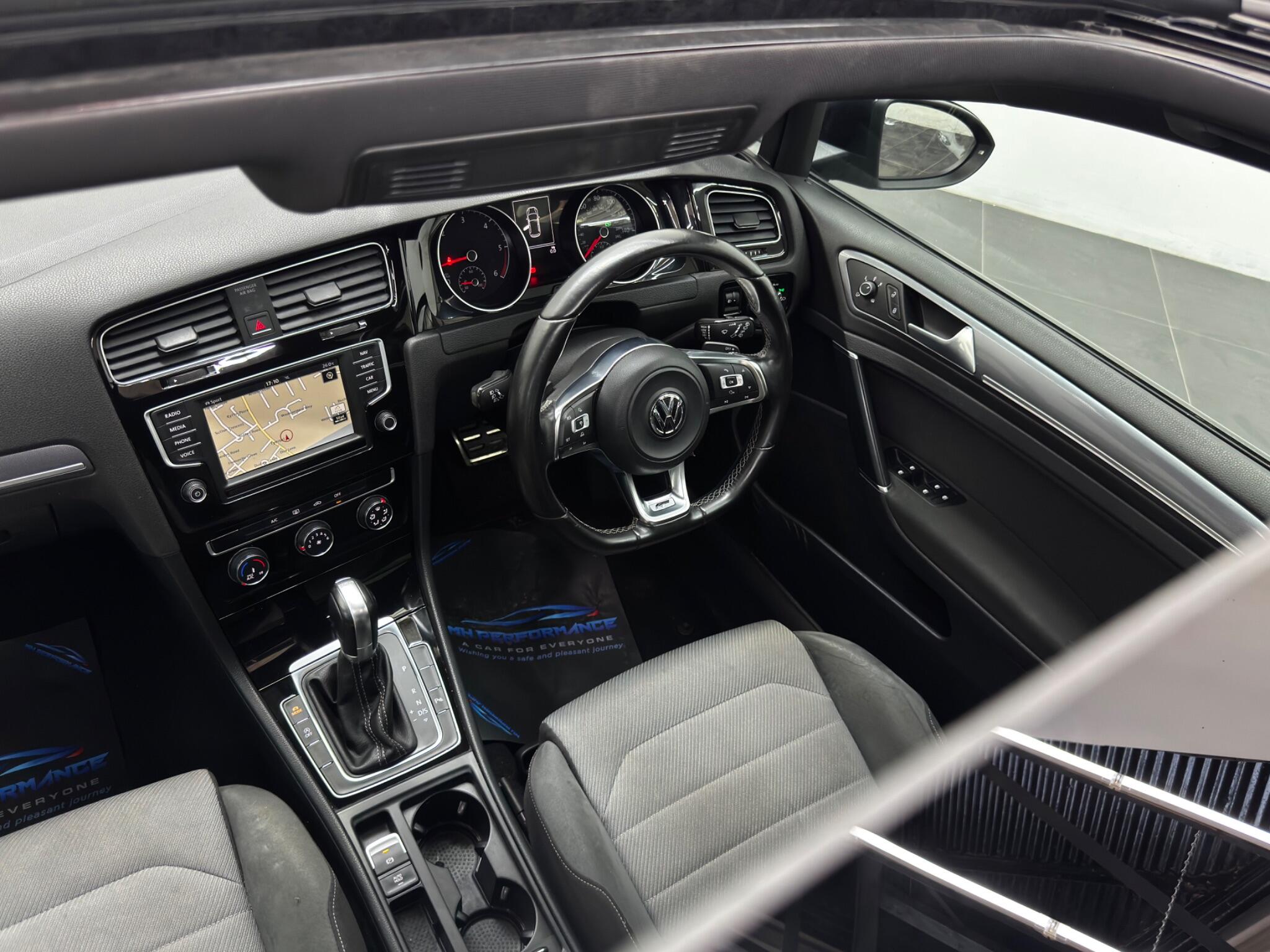 Volkswagen Golf view 5