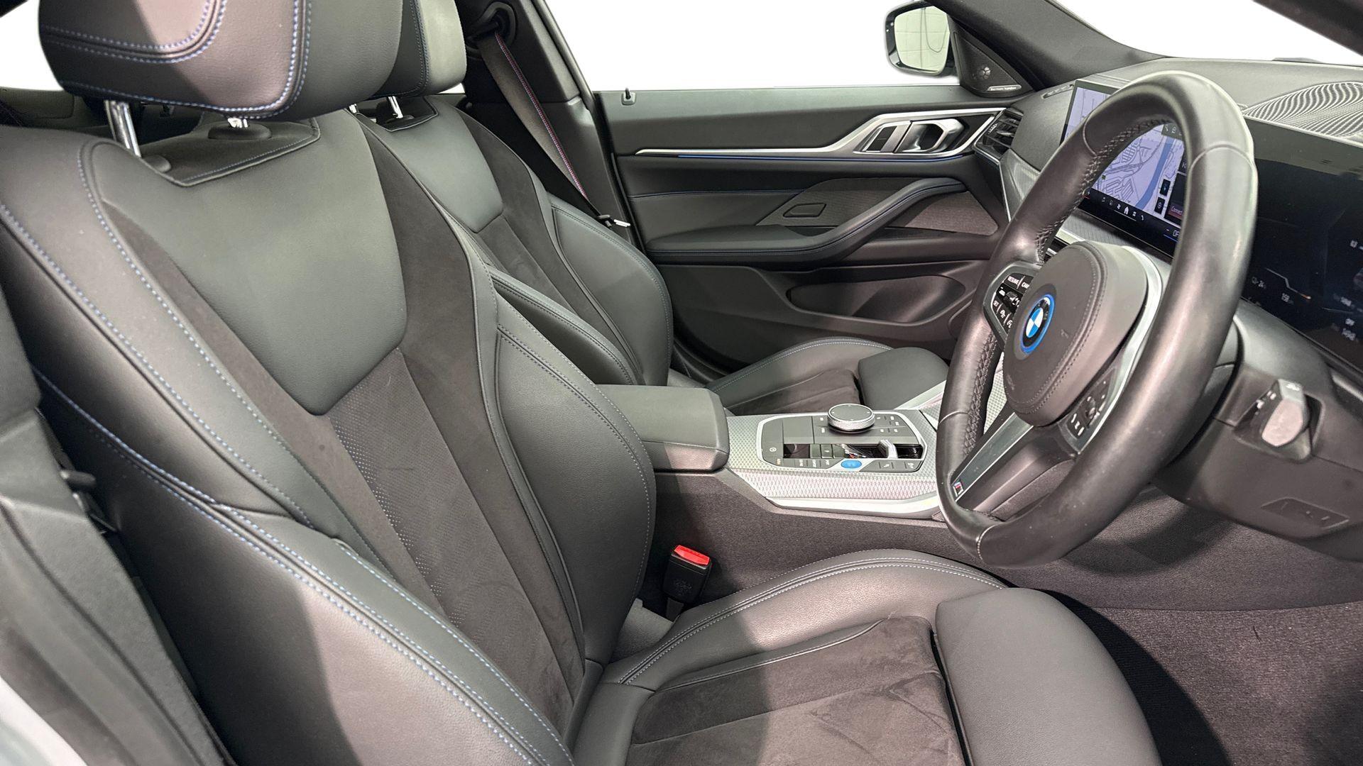 BMW i4 view 11